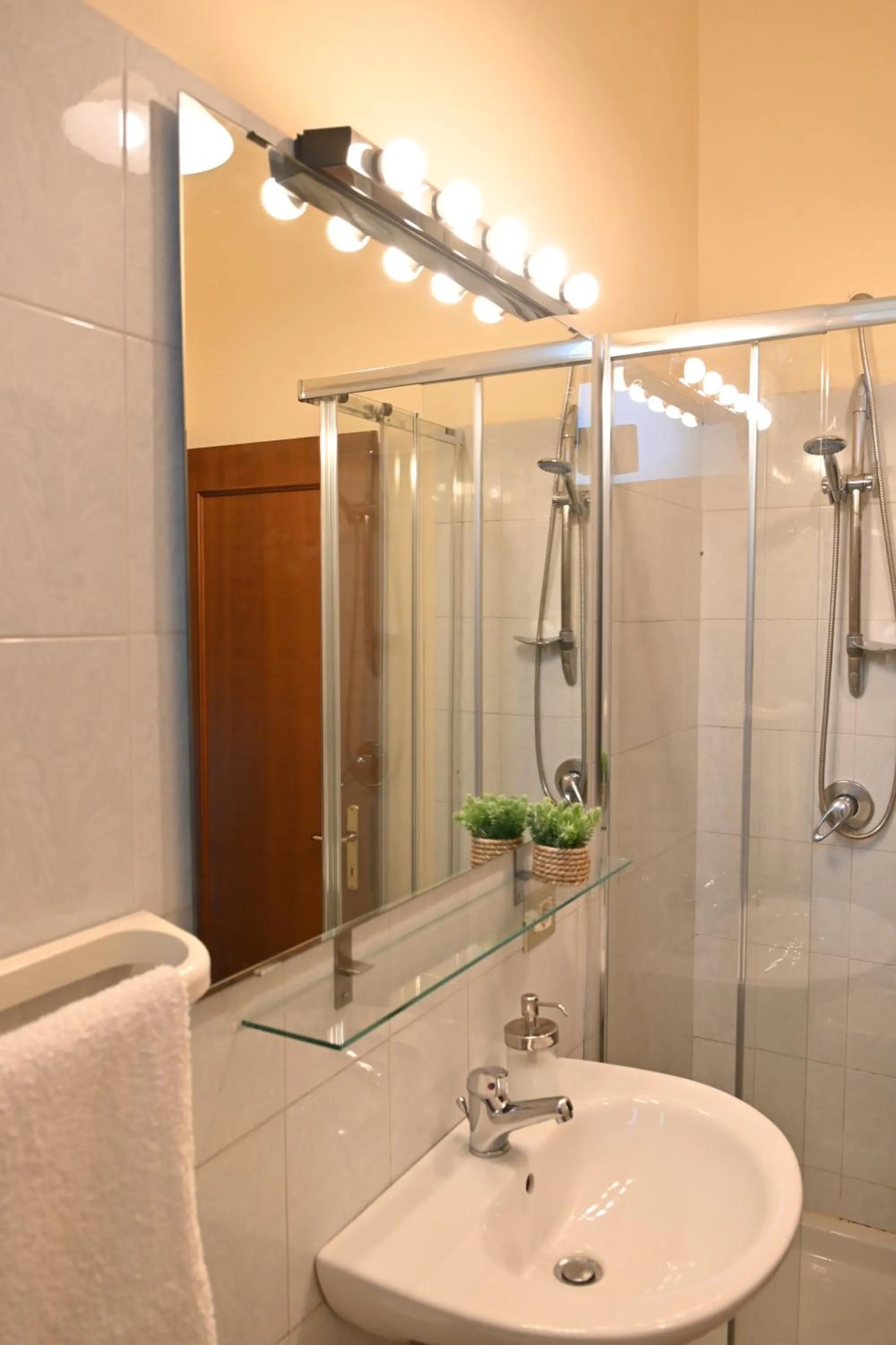 Shower in B&B a Capua - I PORTICI del centro