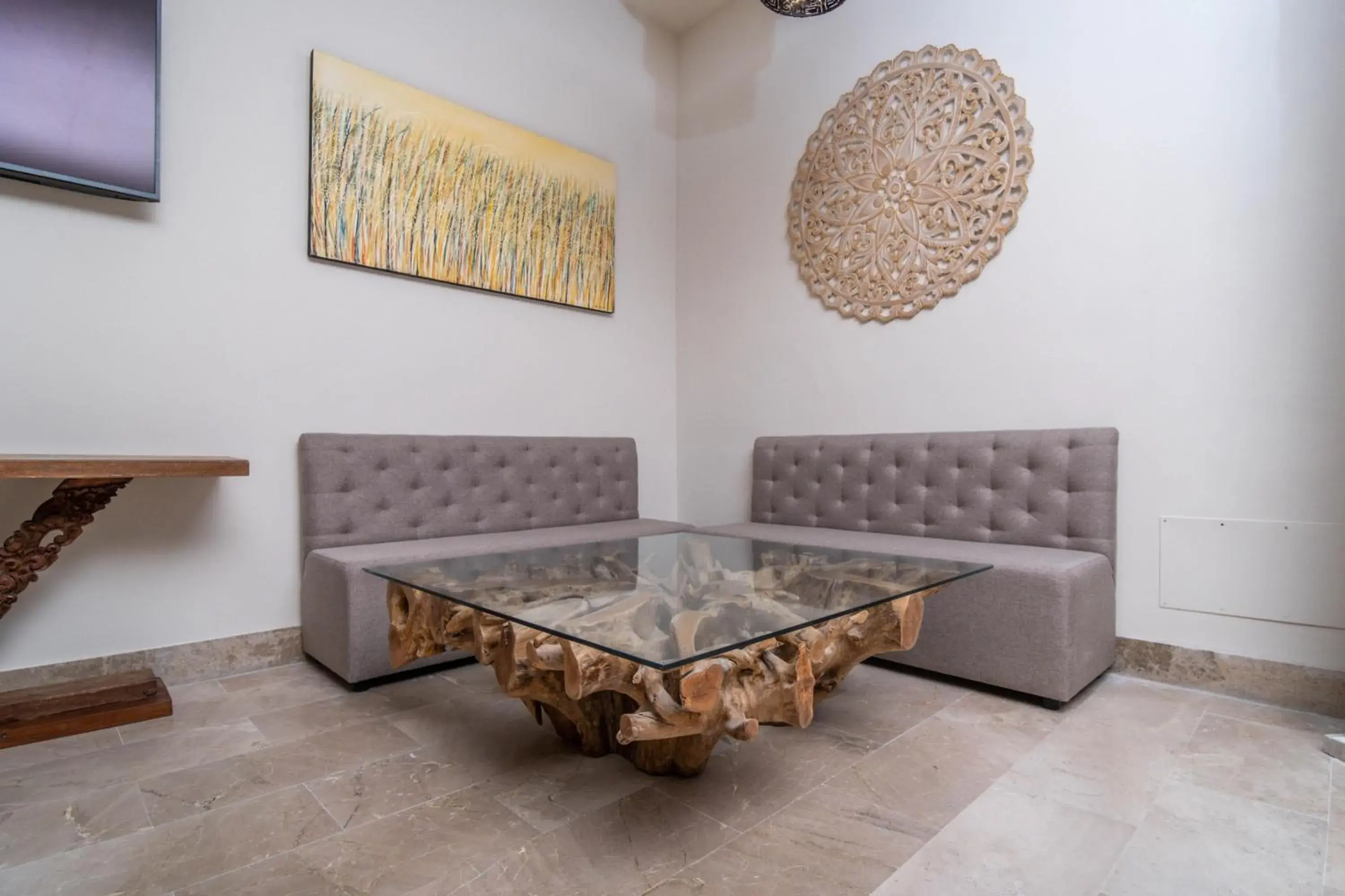 Living room in Cádiz Bahía by QHotels Living room in Cádiz Bahía by QHotels