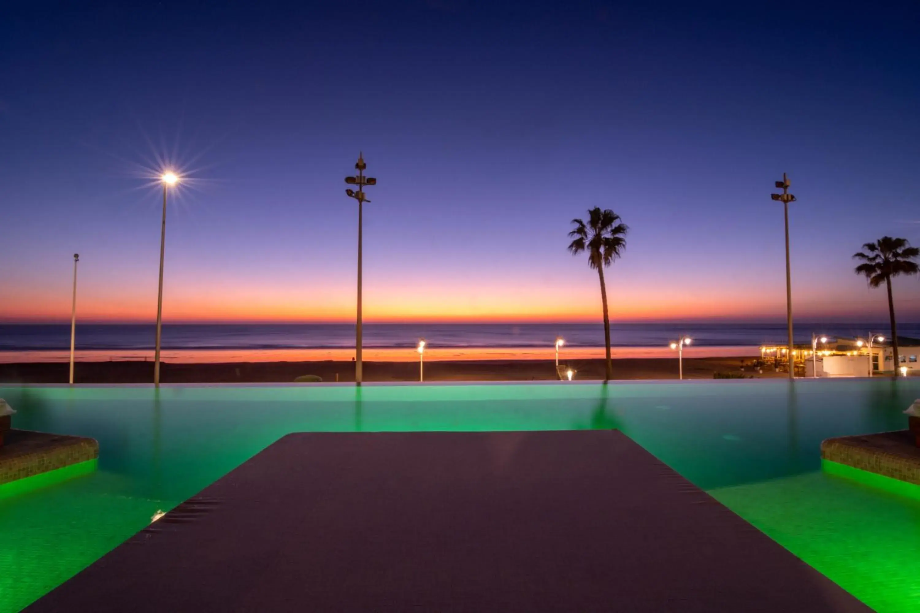 Swimming pool in Cádiz Bahía by QHotels Swimming pool in Cádiz Bahía by QHotels