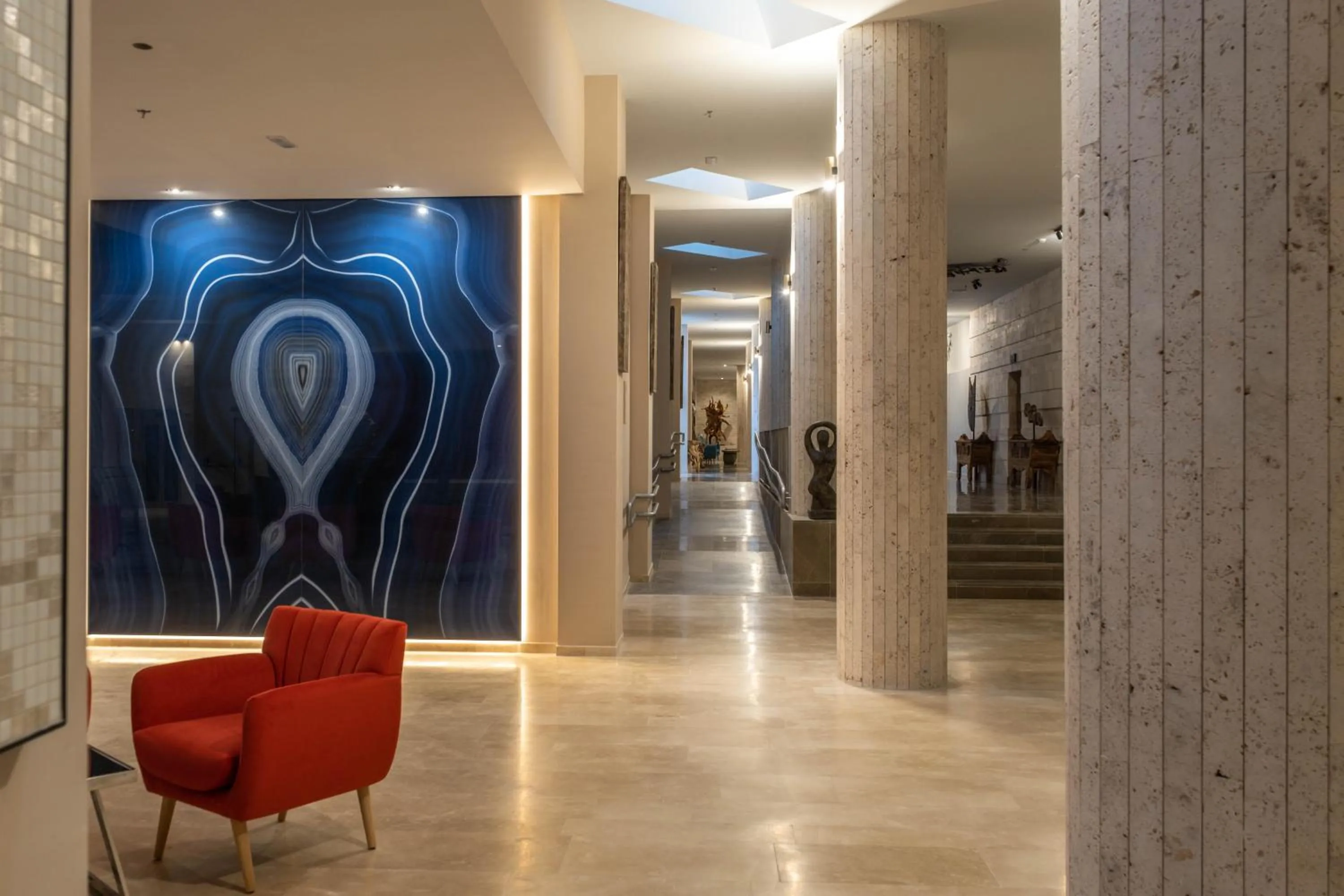 Lobby or reception in Cádiz Bahía by QHotels