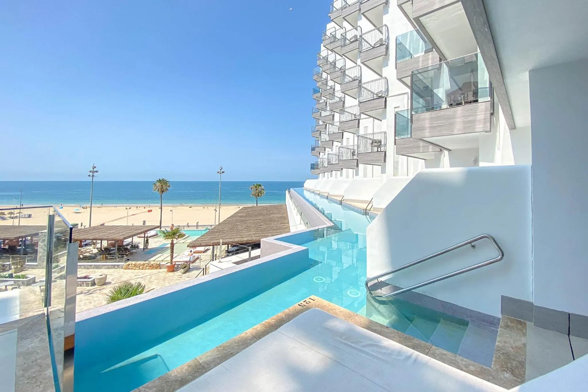 Sea view in Cádiz Bahía by QHotels