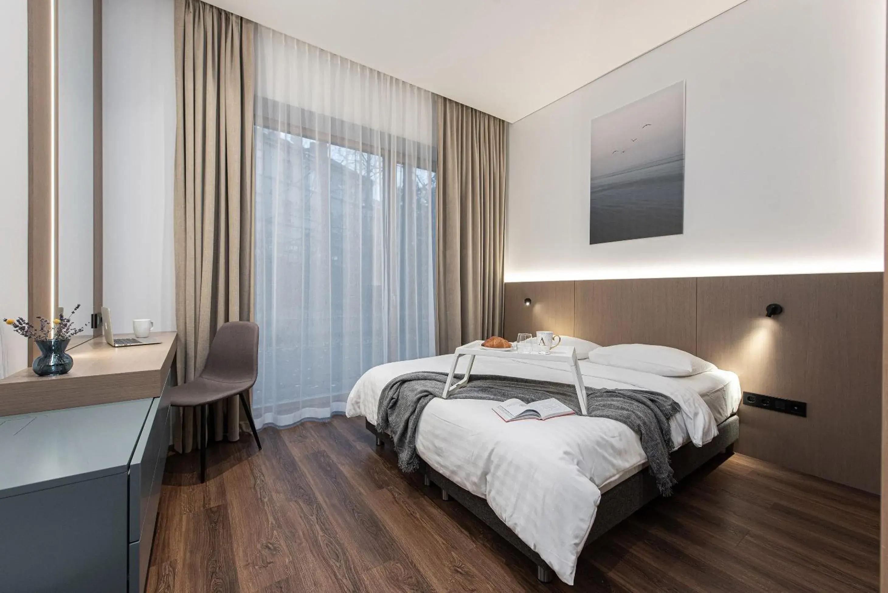 New Bastion Life Apartments w- Free Garage Prkg & Self Check-in I cohost New Bastion Life Apartments w- Free Garage Prkg & Self Check-in I cohost