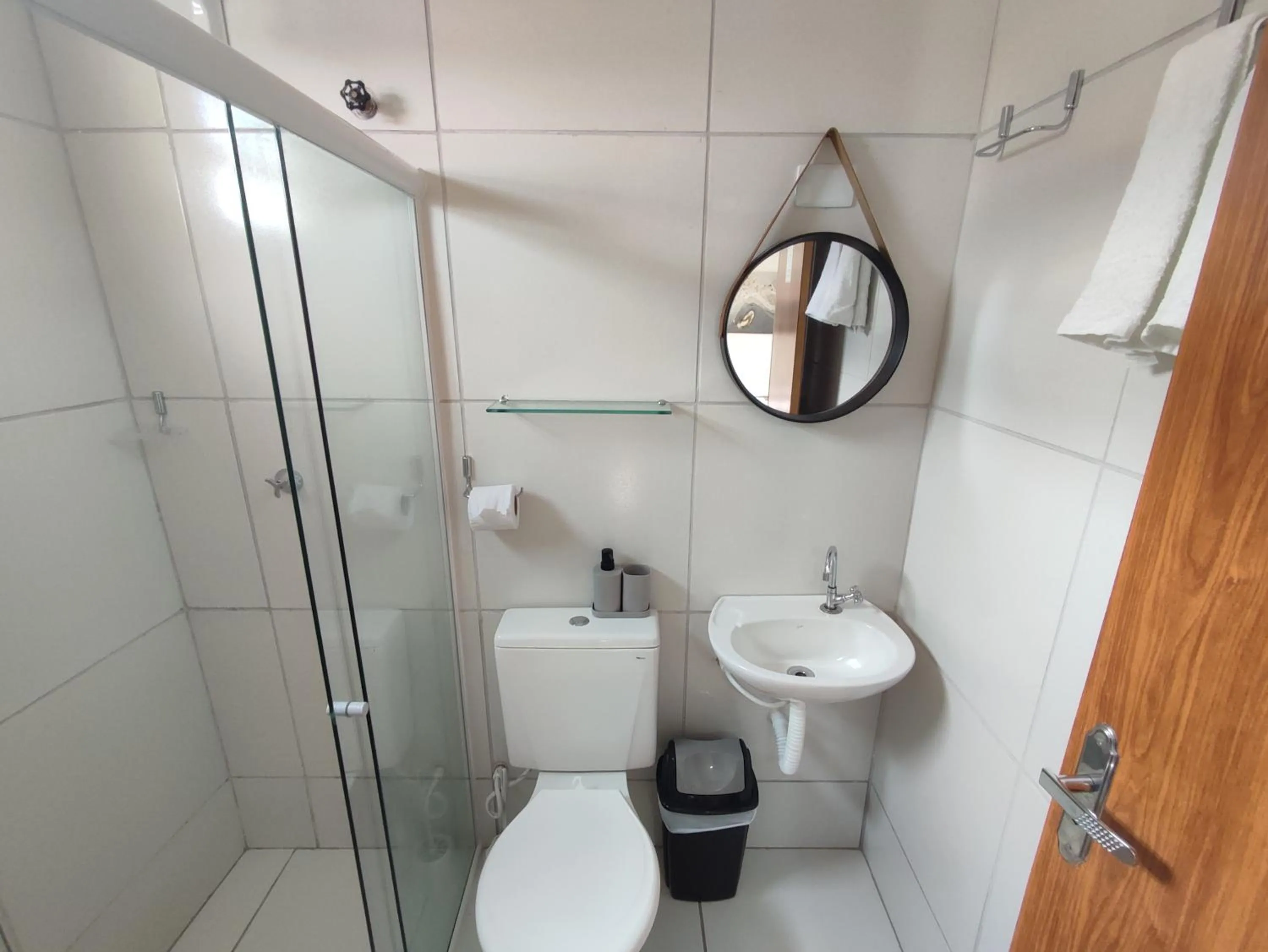 Shower in Pousada Santovo