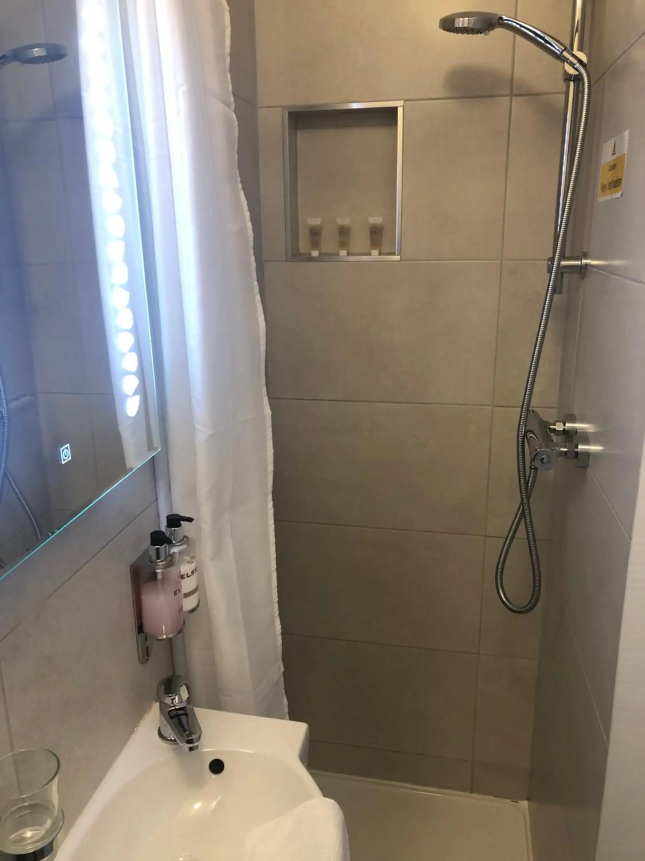 Double Room with Private Bathroom in Seacrest B&B Double Room with Private Bathroom in Seacrest B&B