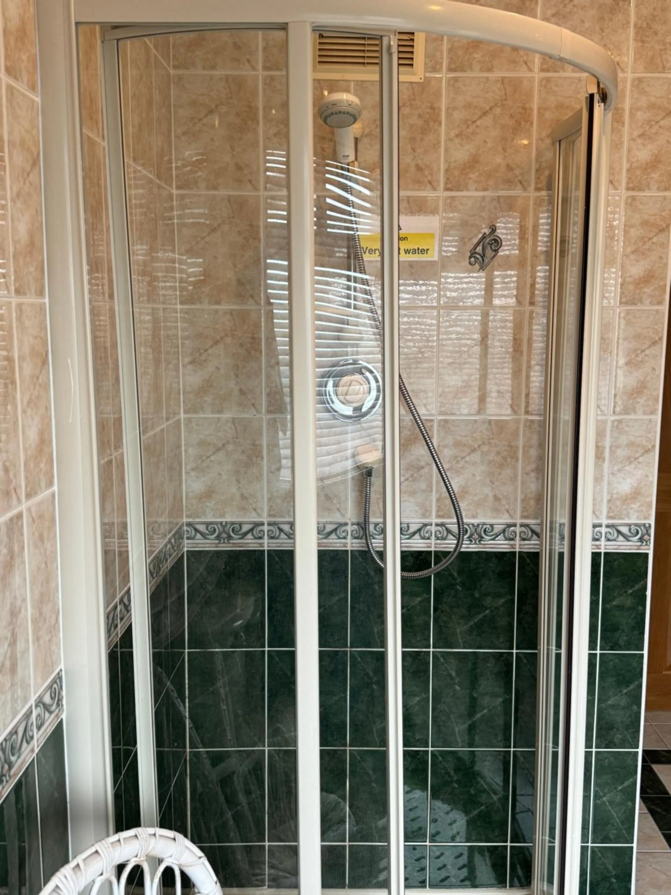 Shower in Seacrest B&B