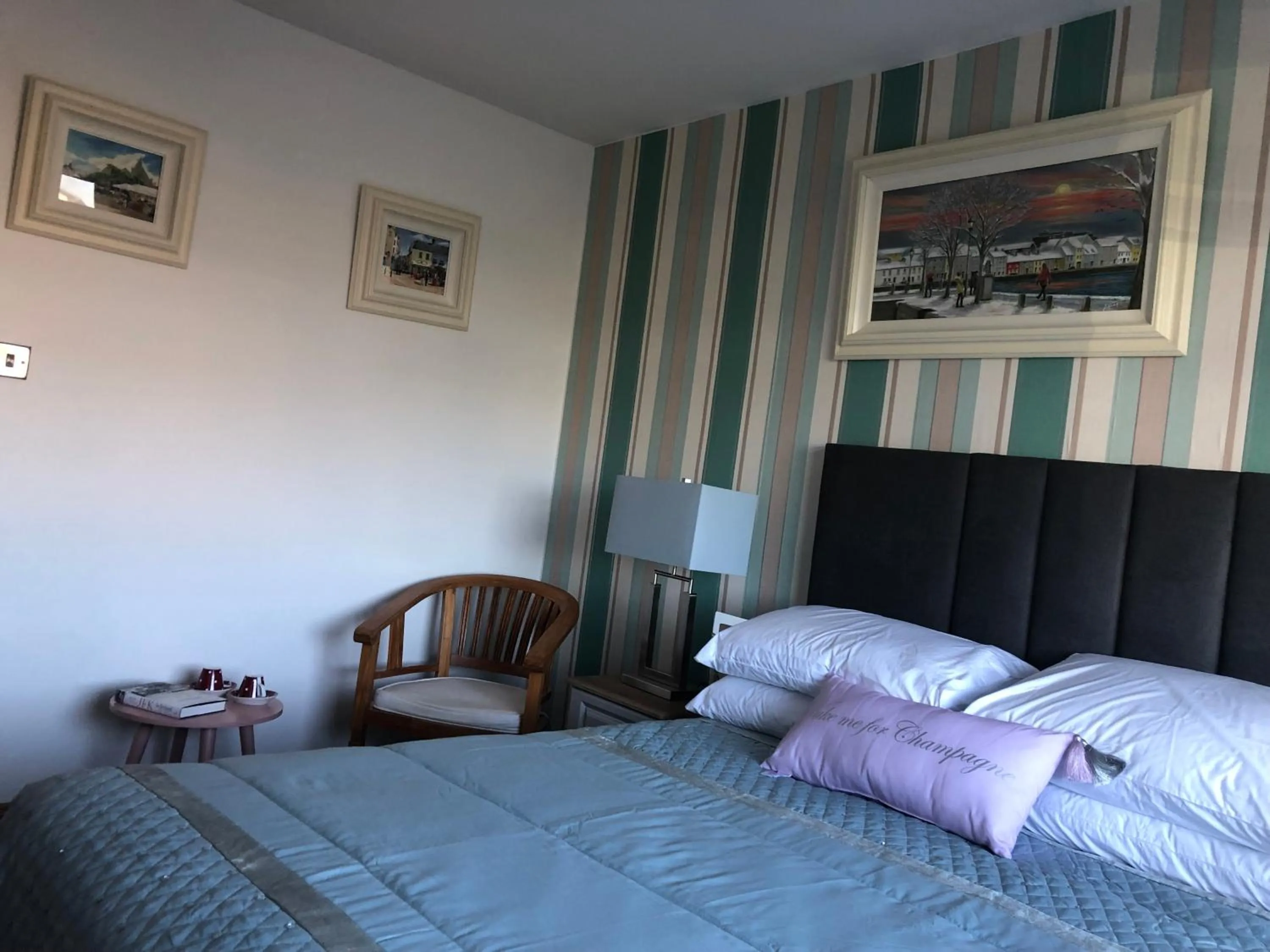 Bedroom, Bed in Seacrest B&B