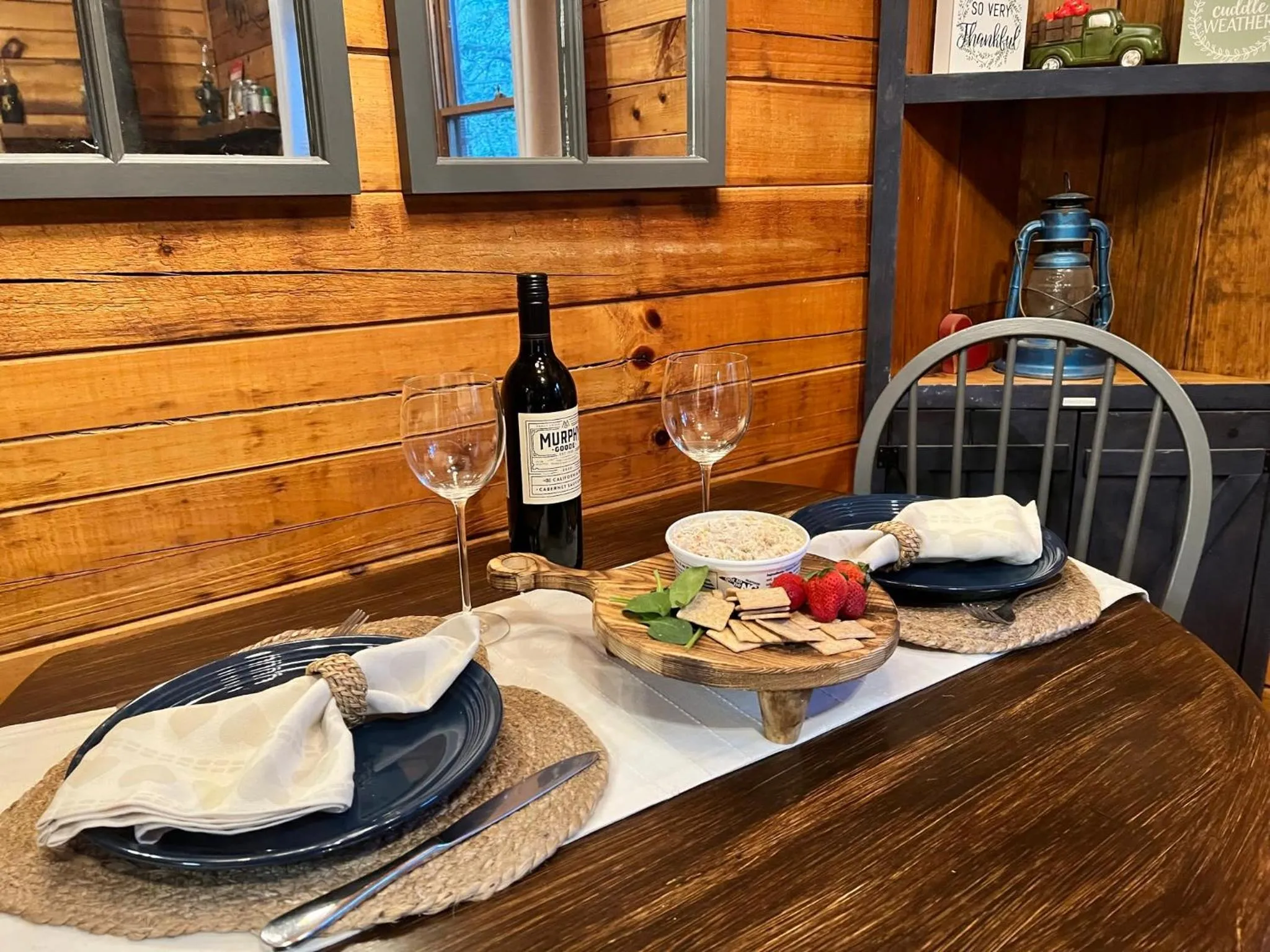 Log Cabin with Mountain View and Privacy