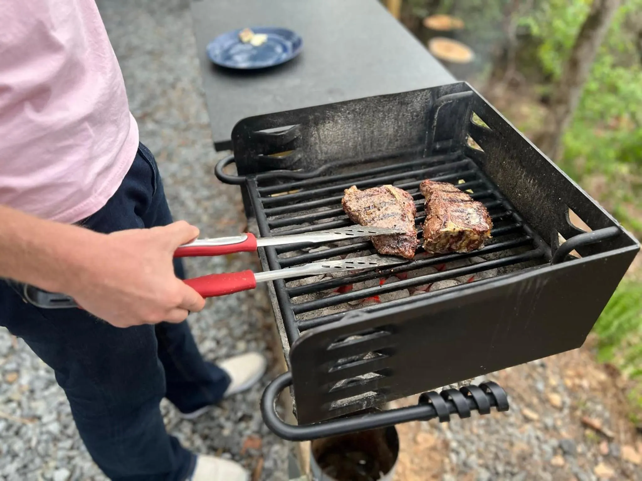 Log Cabin with Mountain View and Privacy