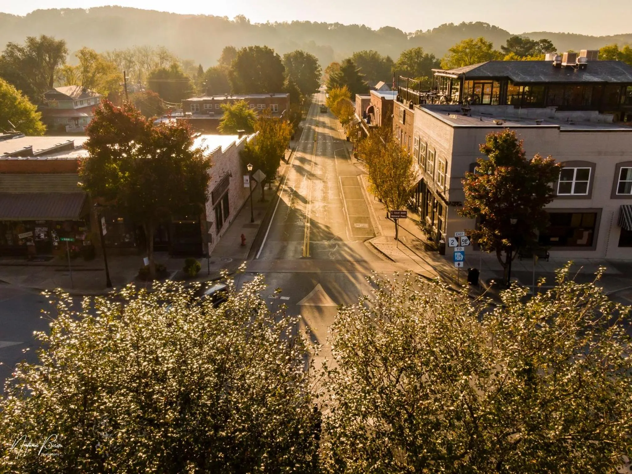 Log Cabin with Mountain View and Privacy
