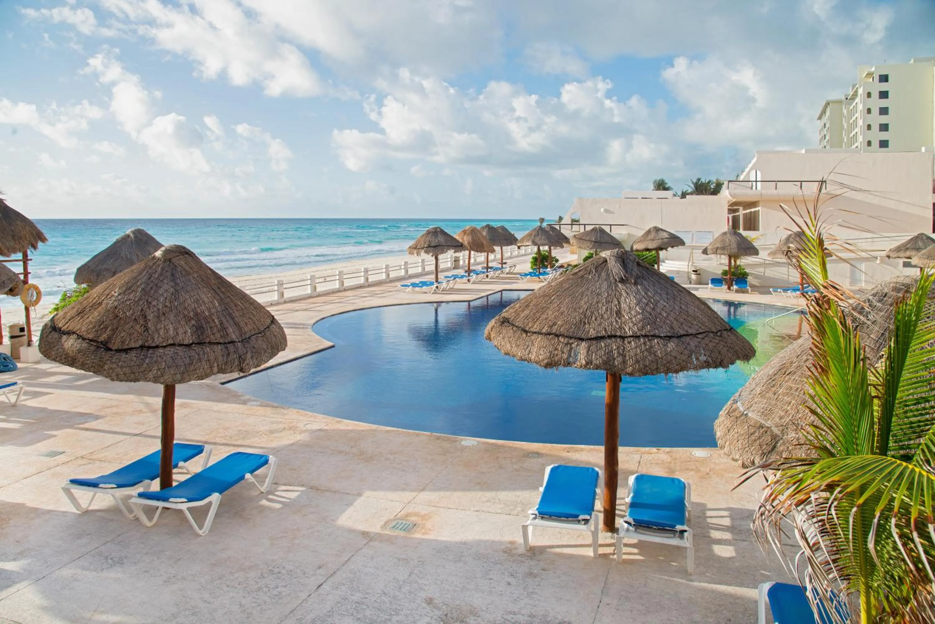 Property building in Perfect vacation getaway,Ocean View,Wifi, Beach