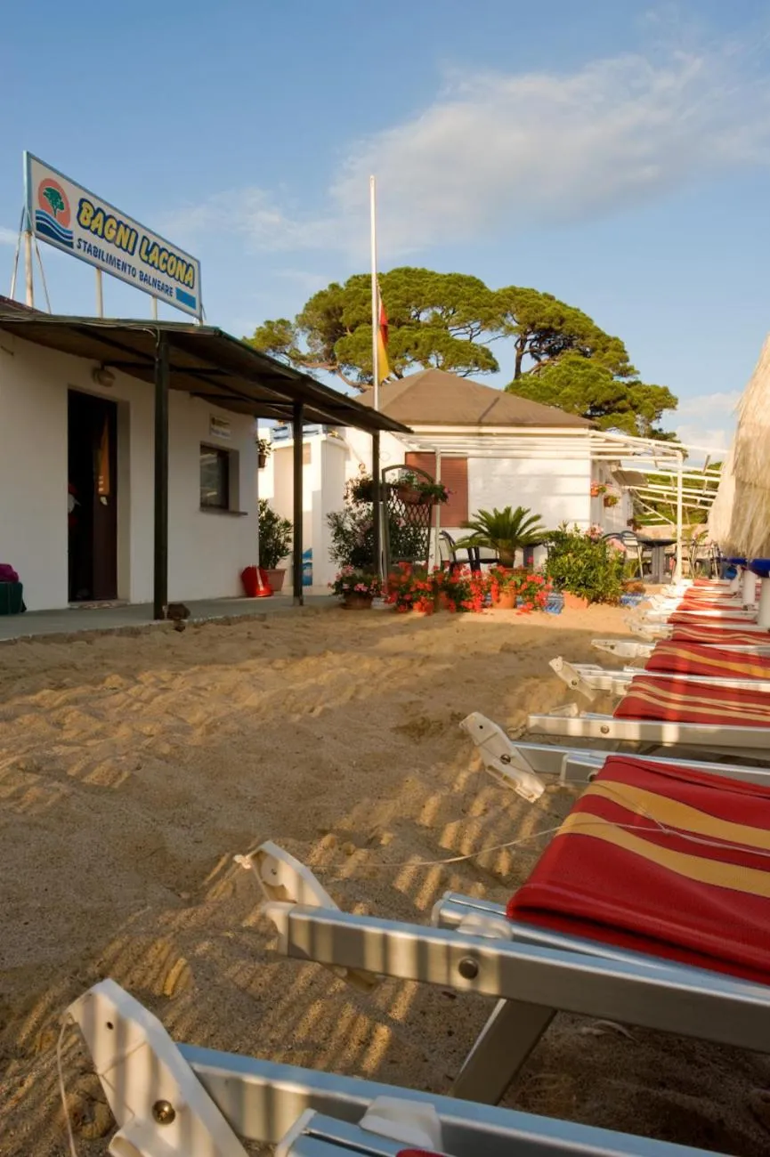Beach in Hotel Club Lacona