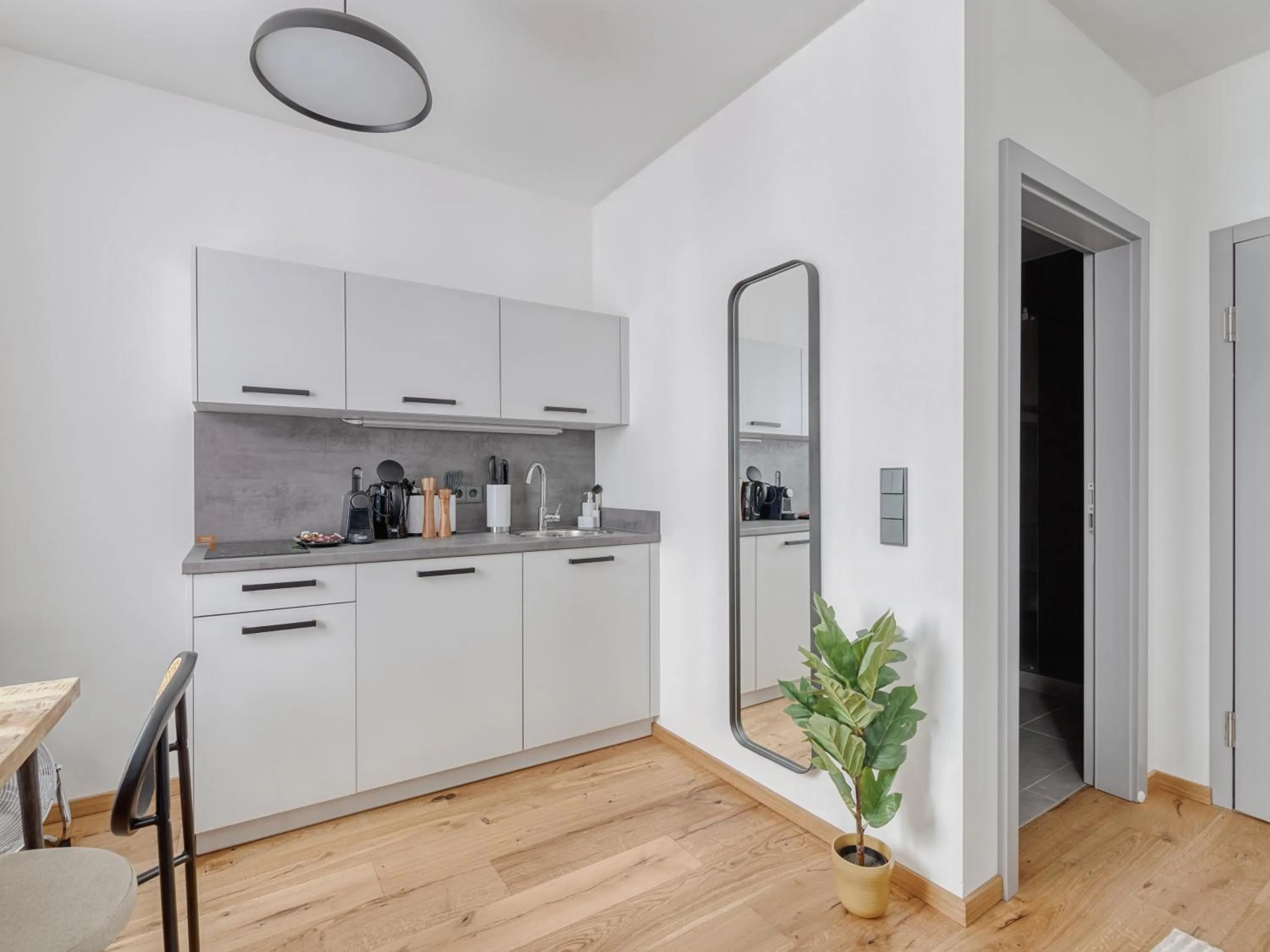 Kitchen or kitchenette in Limehome Villach Gerbergasse