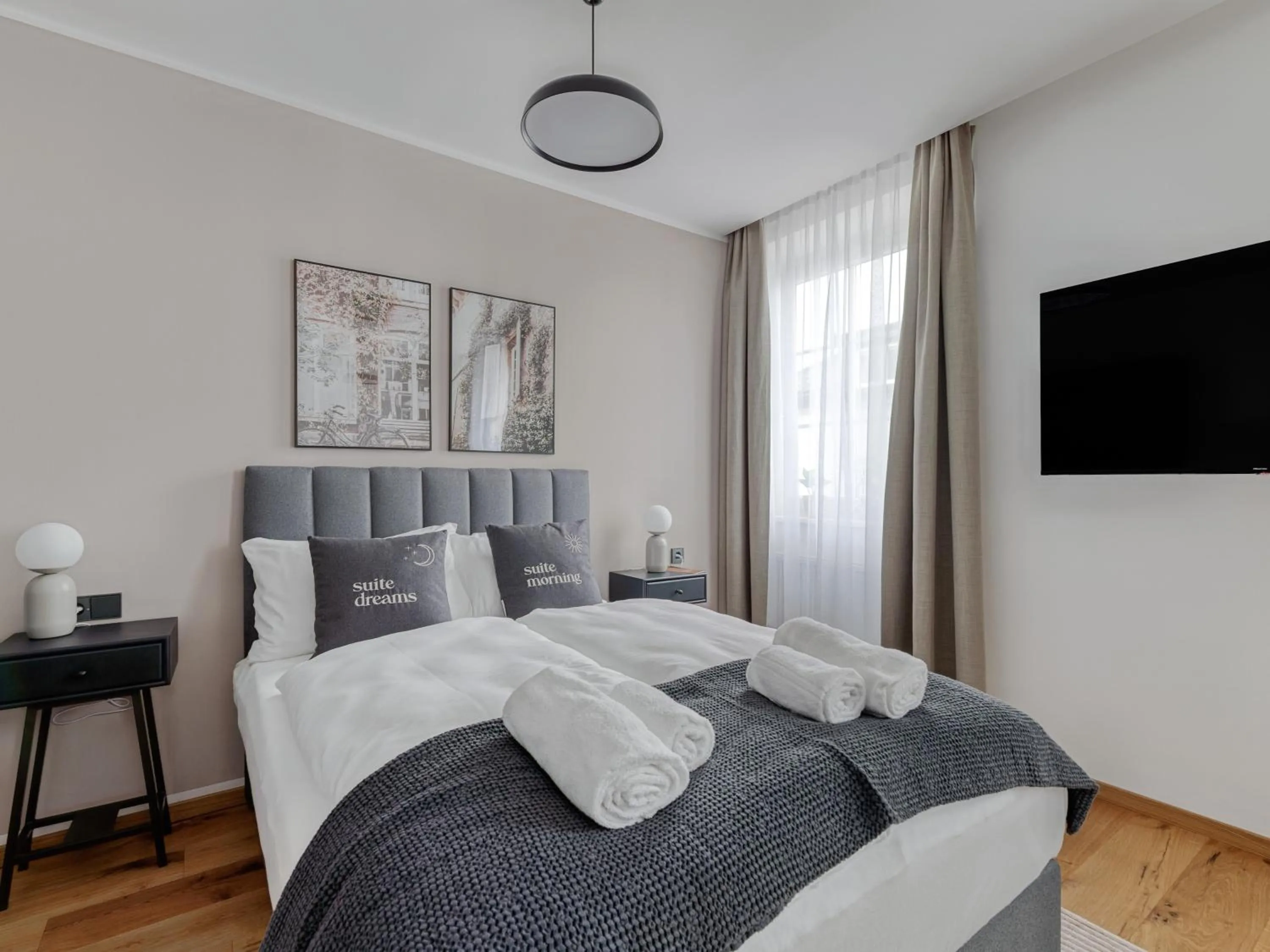 Bed in Limehome Villach Gerbergasse