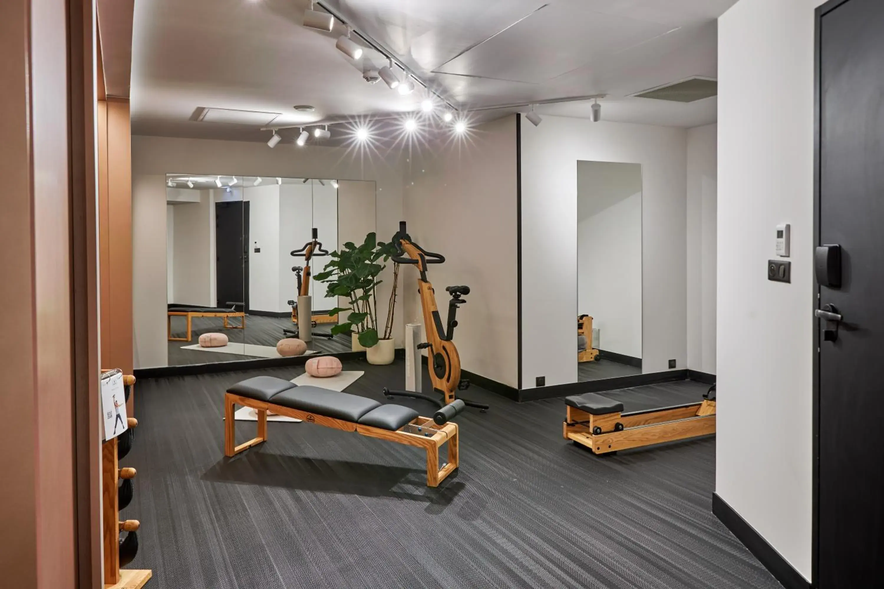 Fitness centre/facilities in Tribe Paris La Defense Esplanade Fitness centre/facilities in Tribe Paris La Defense Esplanade