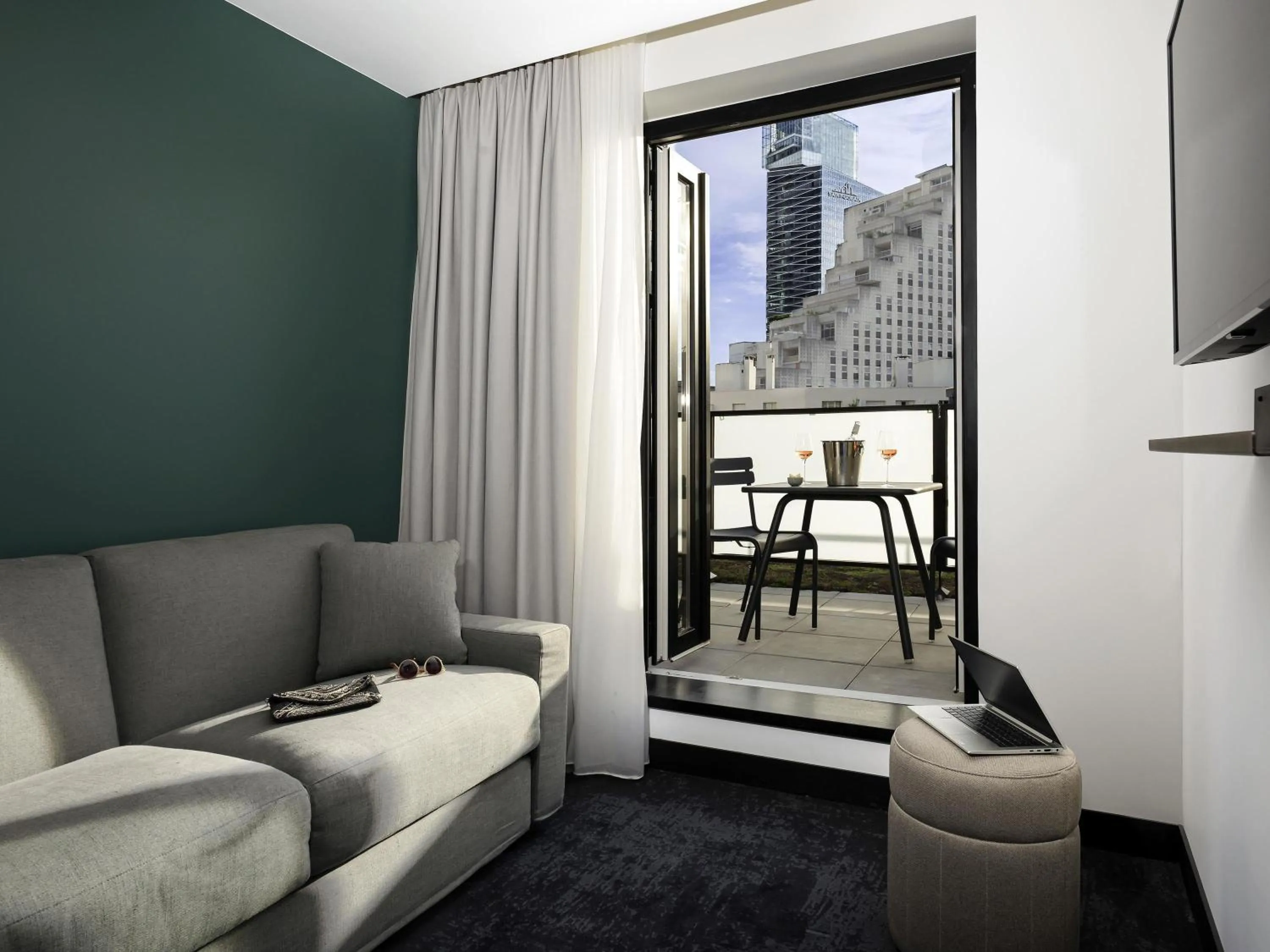 Bedroom in Tribe Paris La Defense Esplanade