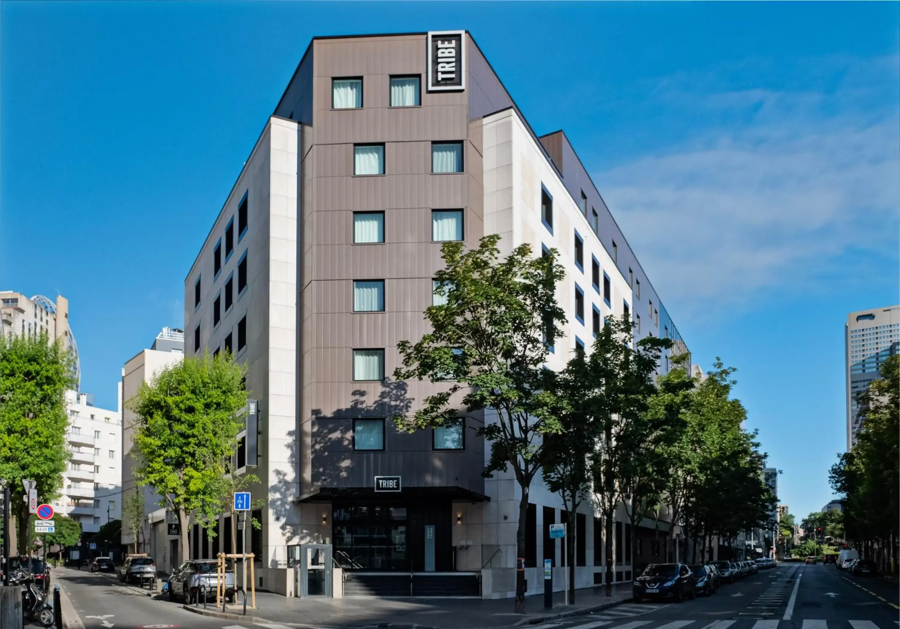 Property building in Tribe Paris La Defense Esplanade Property building in Tribe Paris La Defense Esplanade