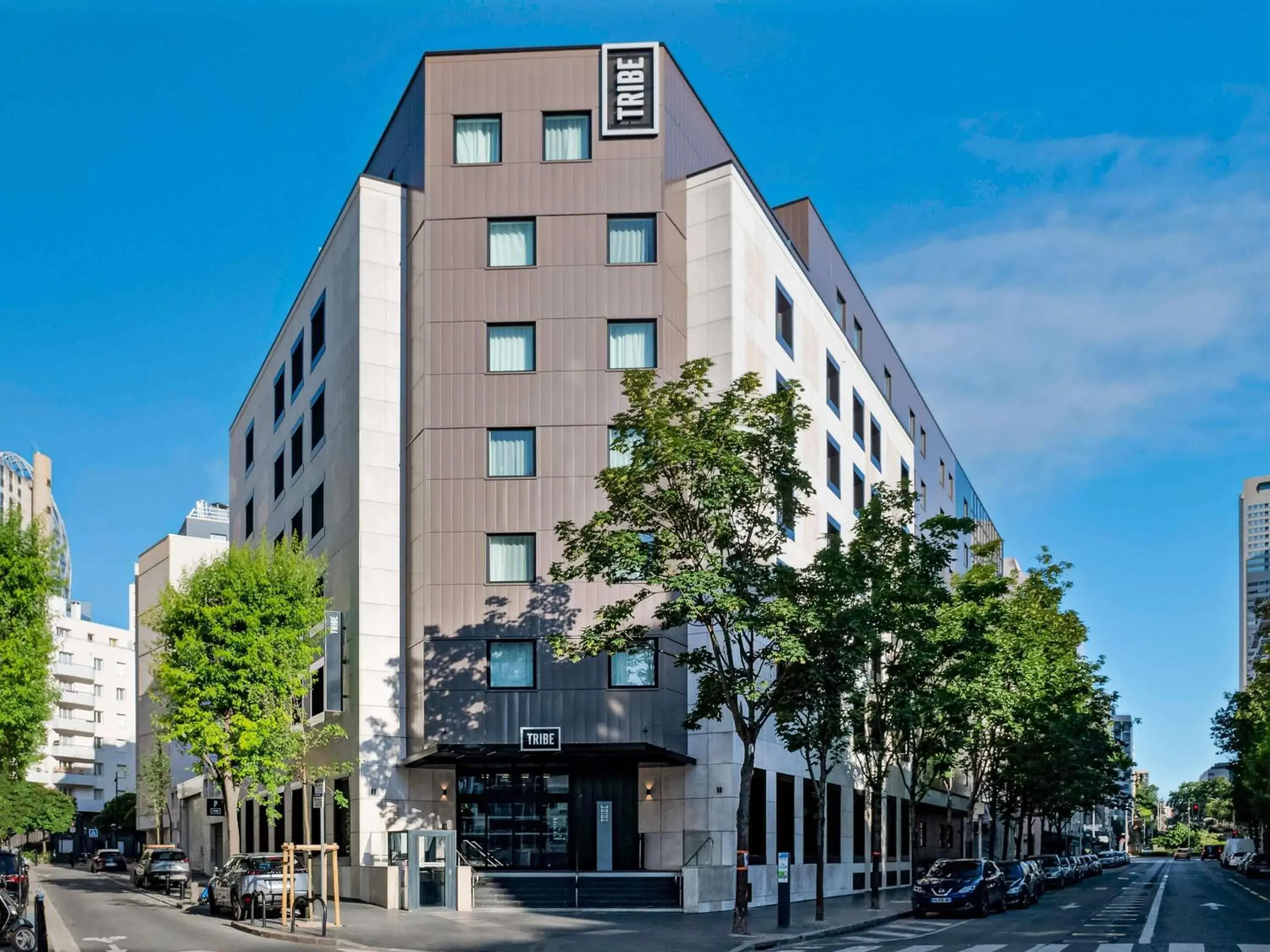 Property building in Tribe Paris La Defense Esplanade Property building in Tribe Paris La Defense Esplanade