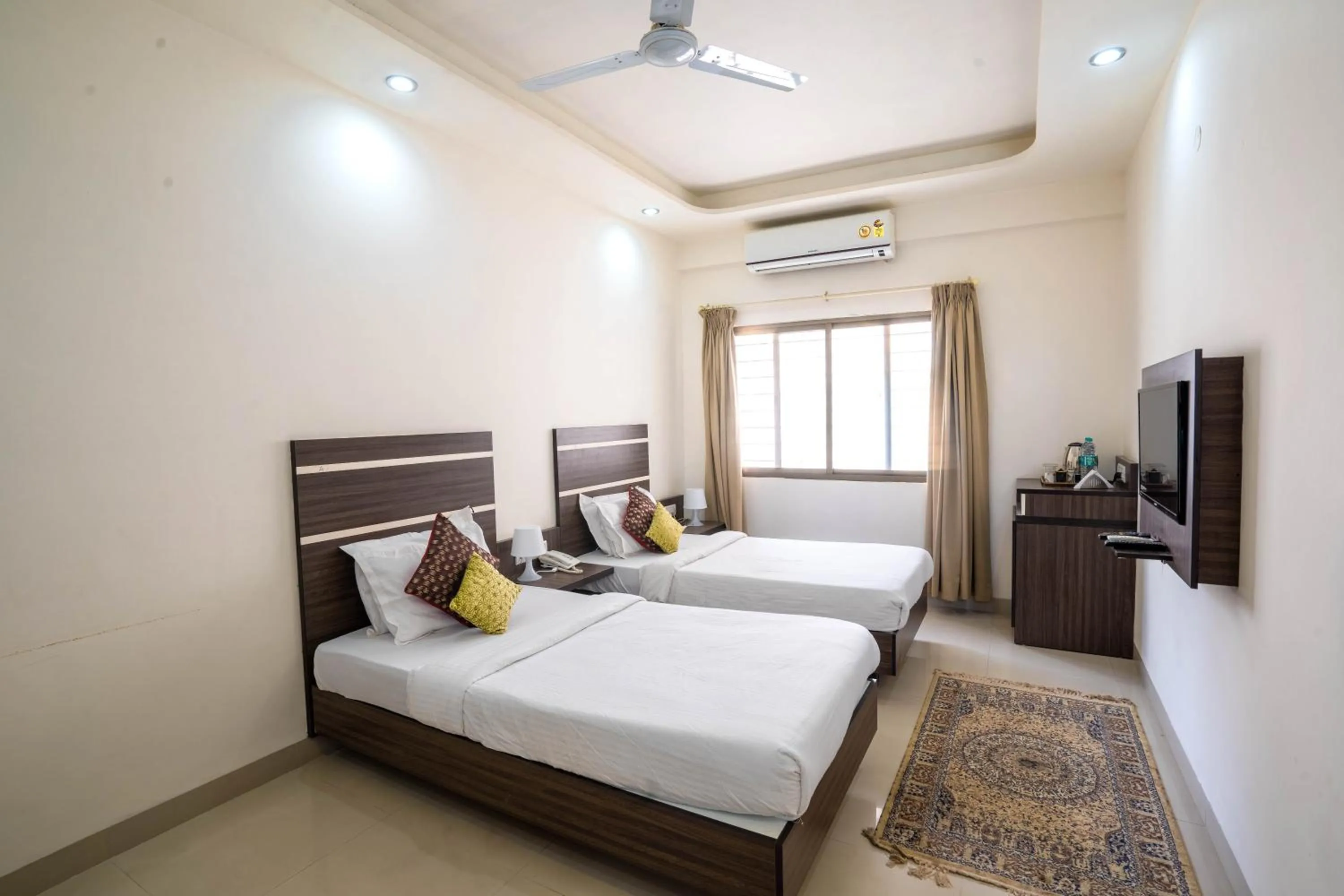 TV and multimedia, Bed in Compact Tea Square