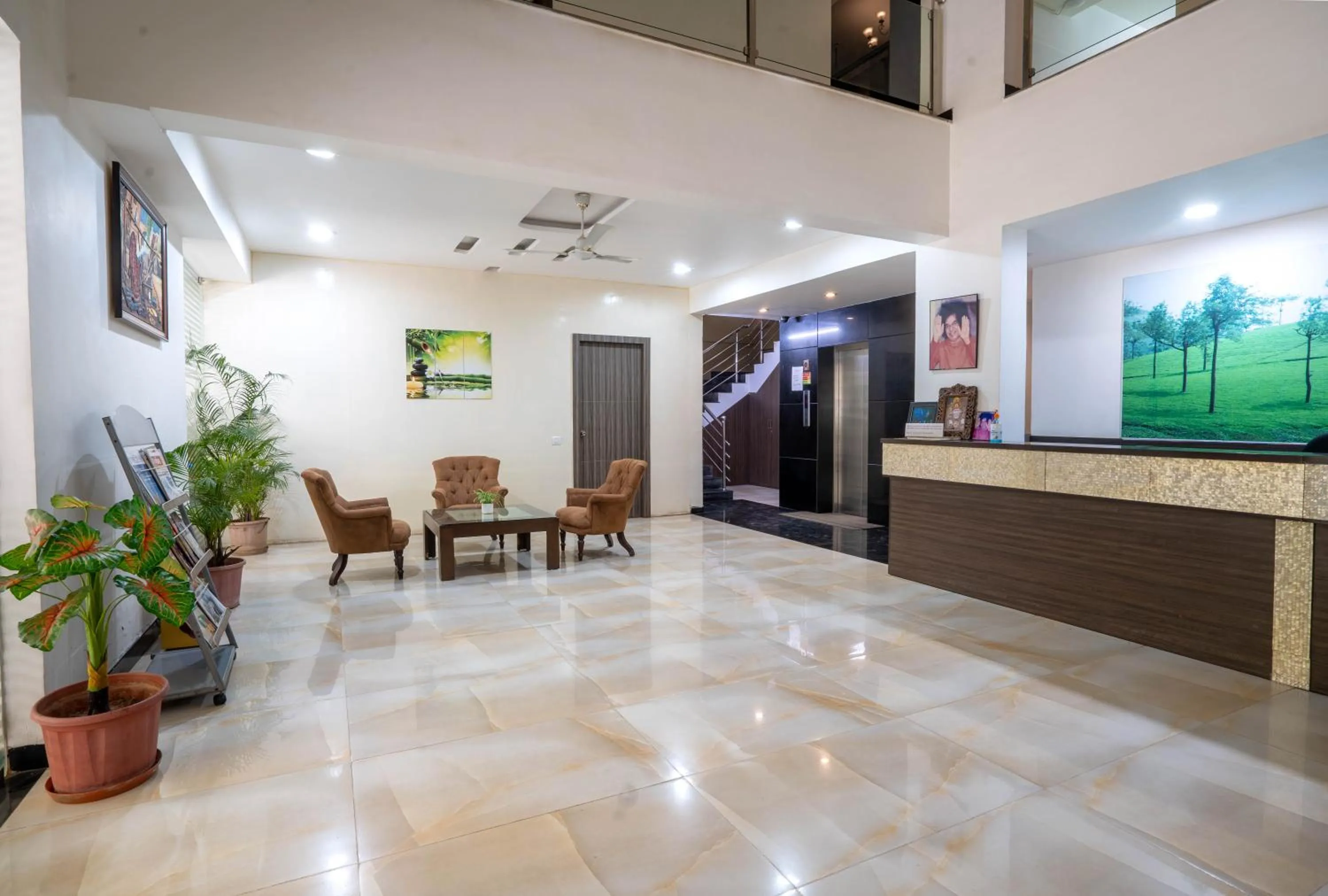 Lobby or reception in Compact Tea Square