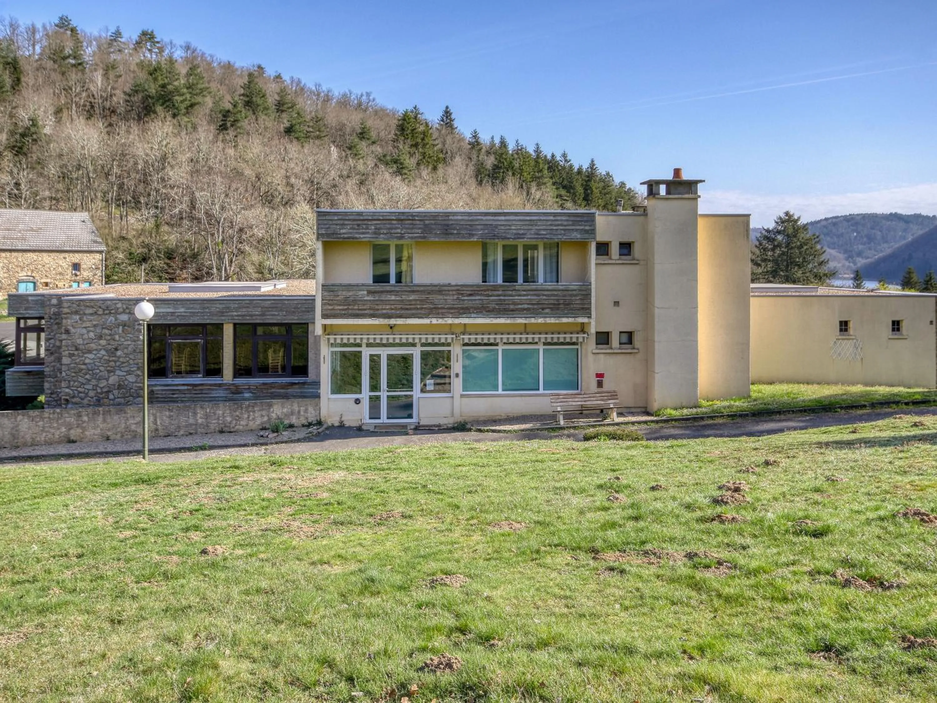 Property building in Vacancéole - Le Domaine de Confolant