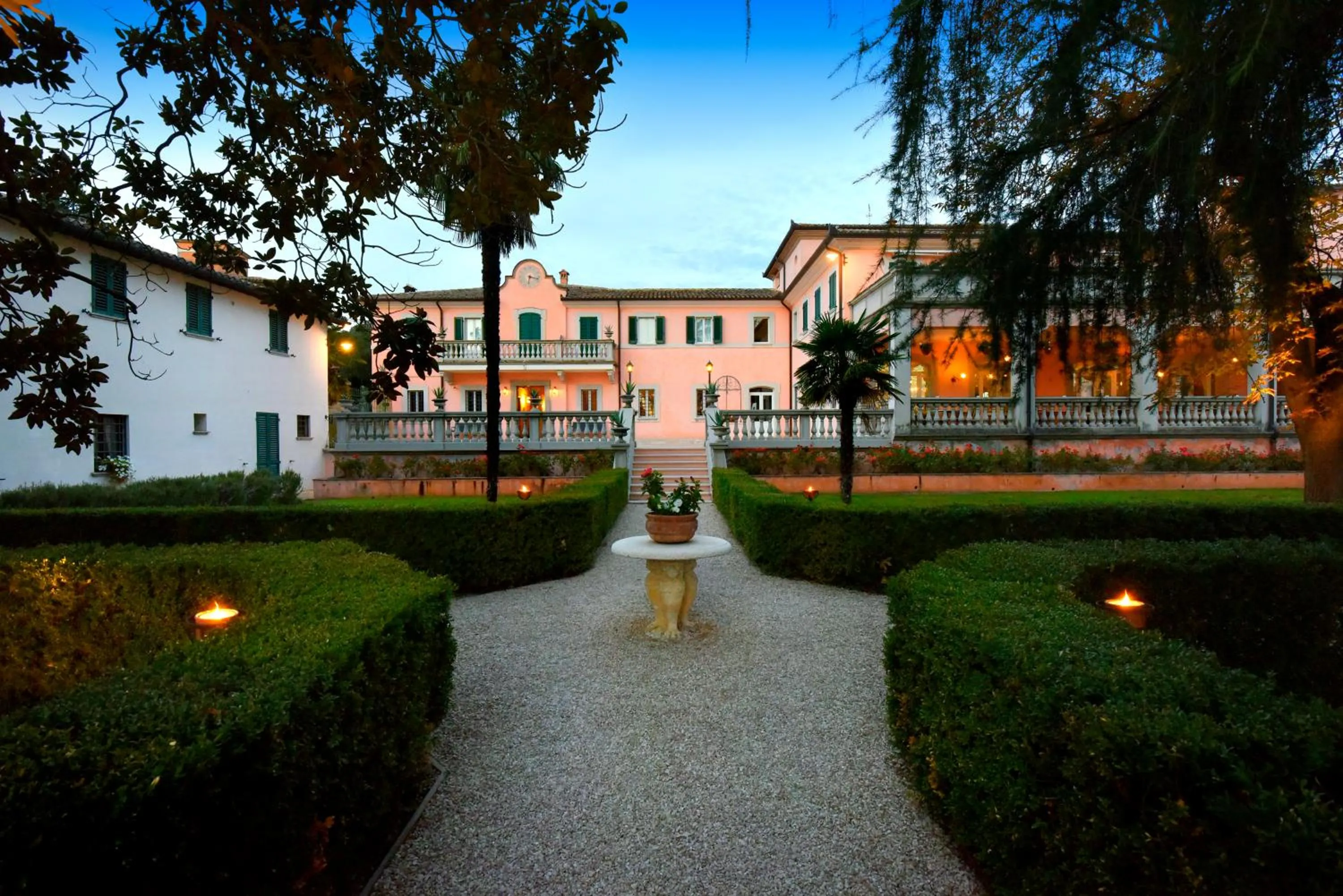 Property building in Villa Santa Barbara