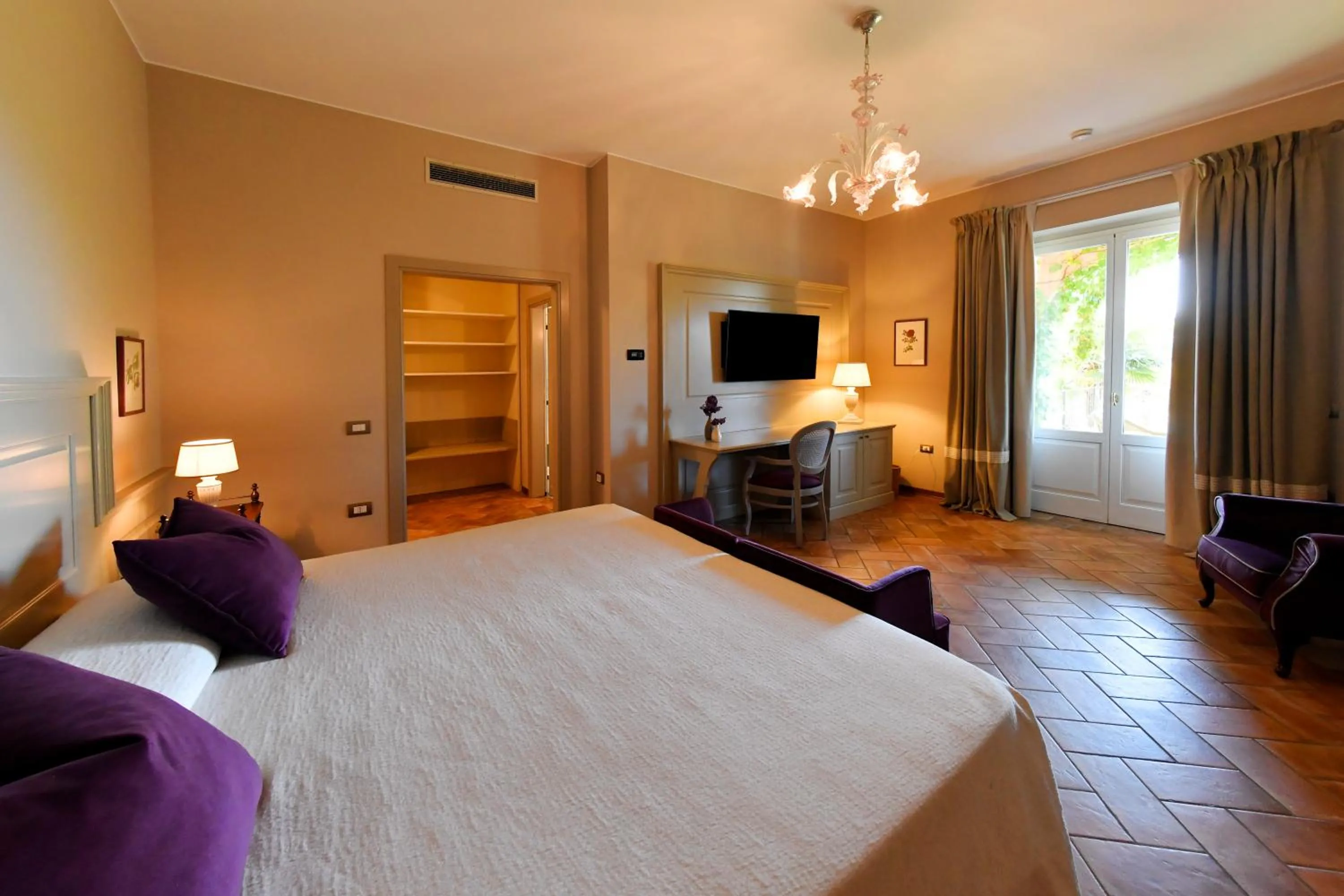 Photo of the whole room, Bed in Villa Santa Barbara