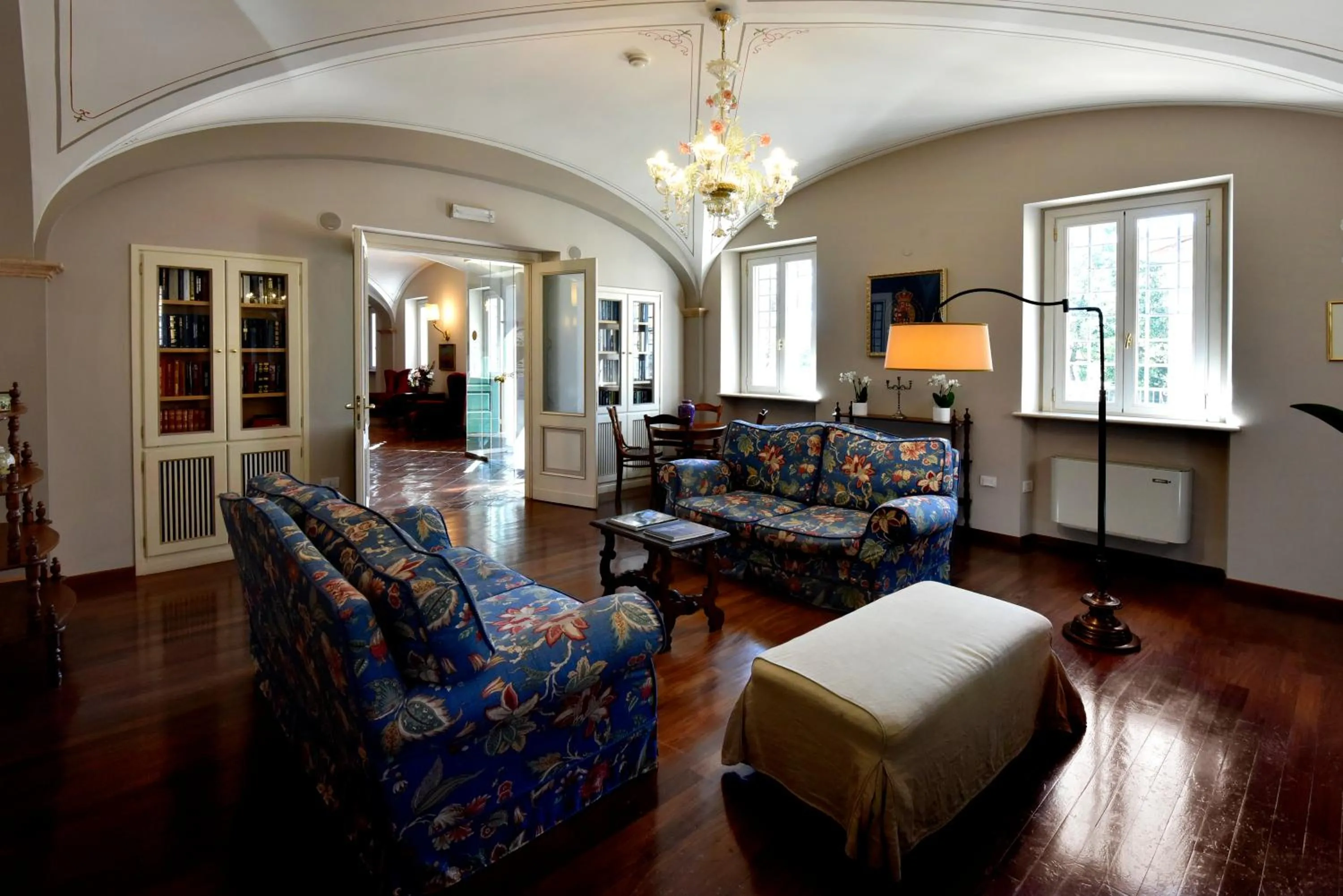 Communal lounge/ TV room in Villa Santa Barbara