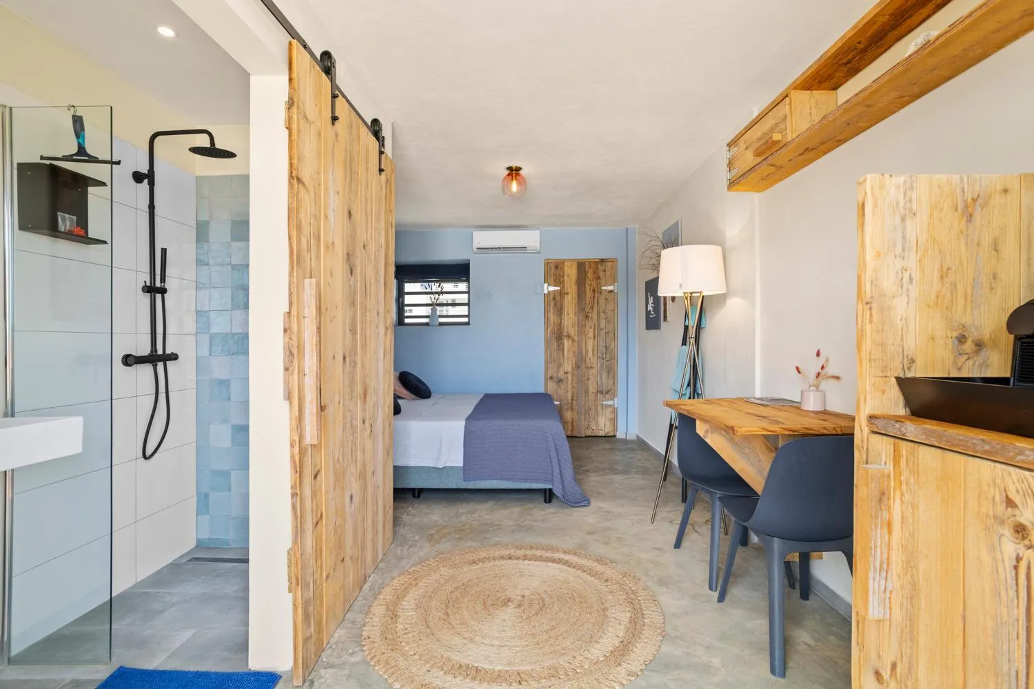 Bed in The Hut Bonaire