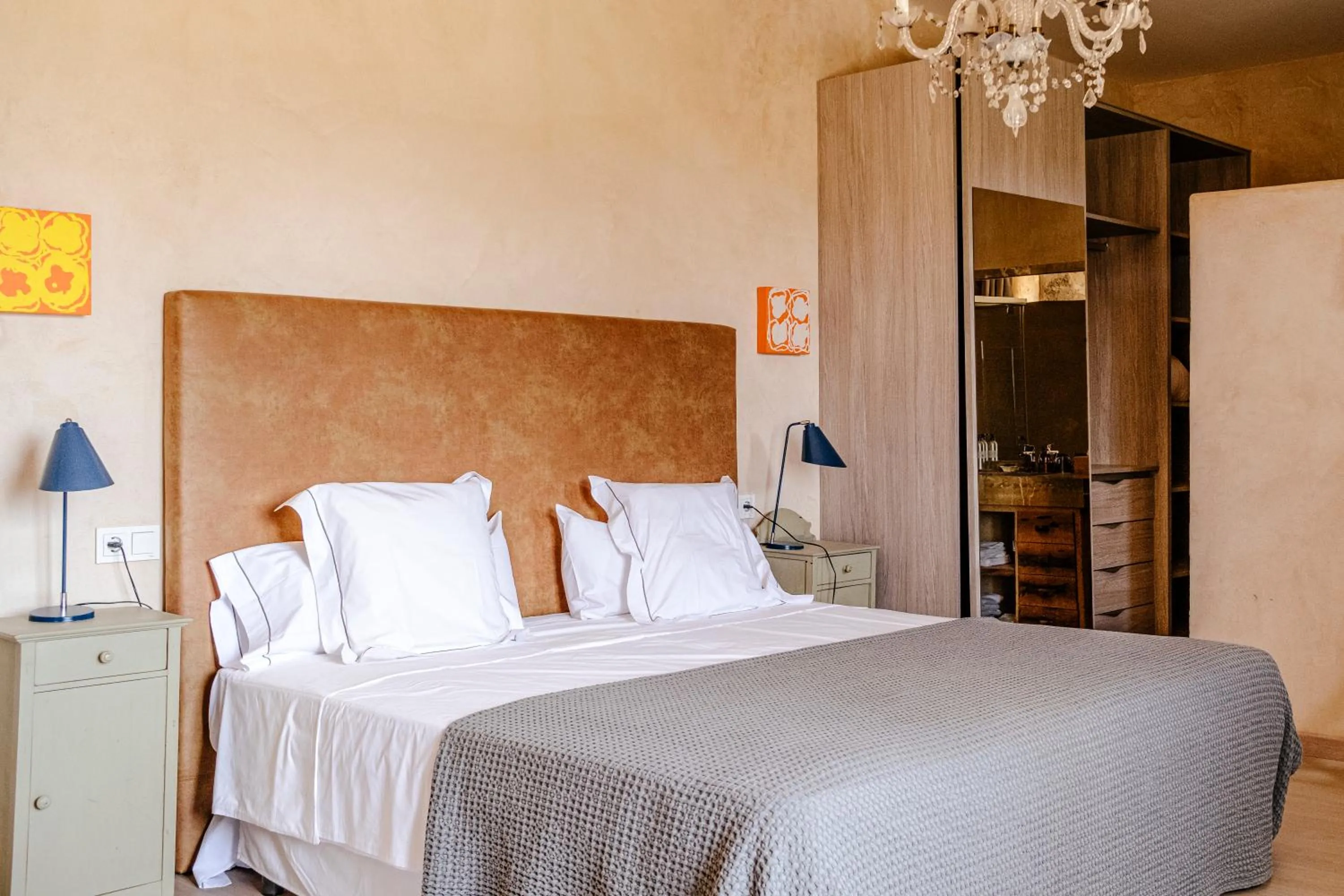 Photo of the whole room, Bed in Finca Gomera - Agroturismo Hotel