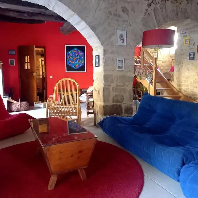 Maison du XVème au cœur du village médiéval