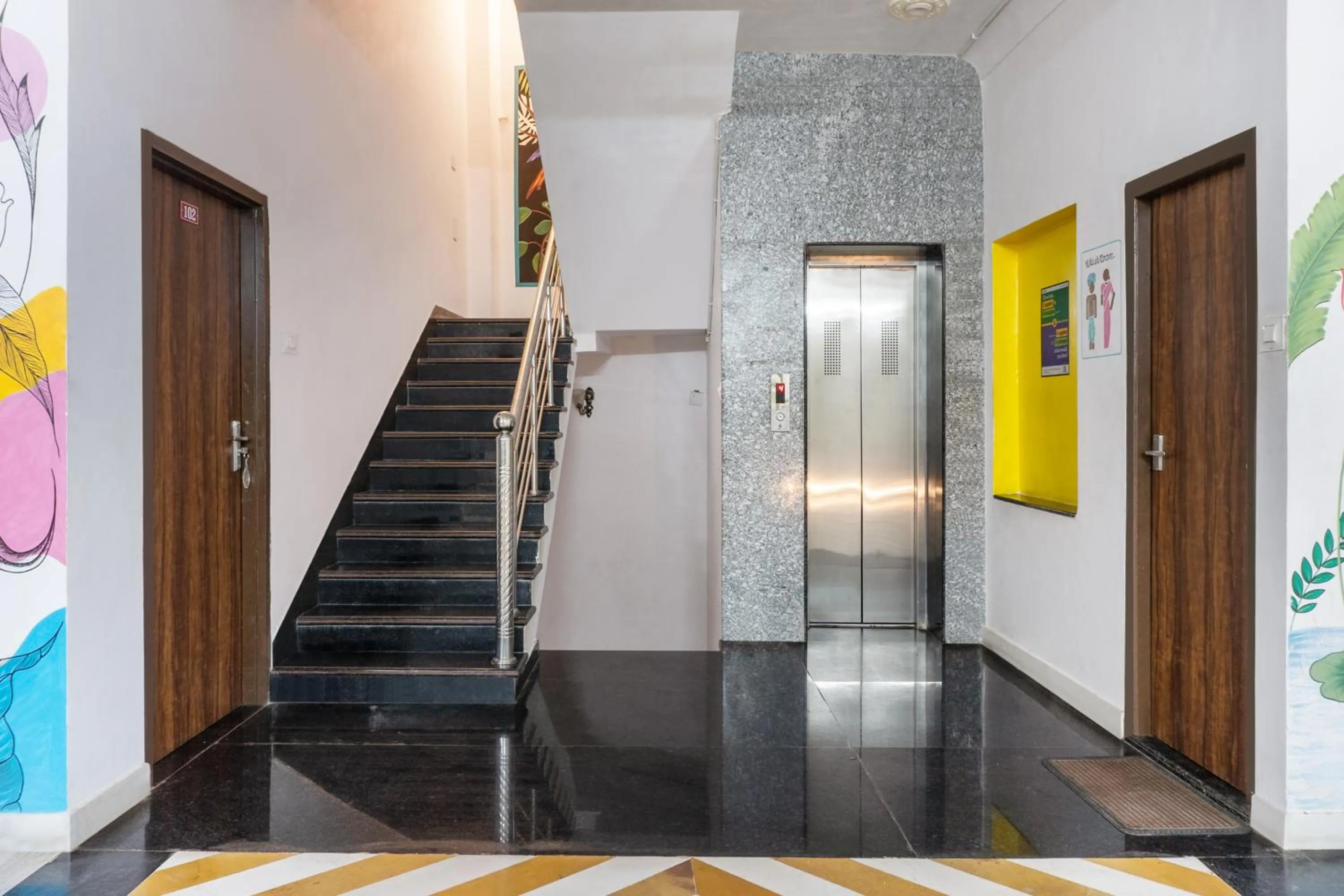 elevator in Treebo The Fresco Lake Pichola