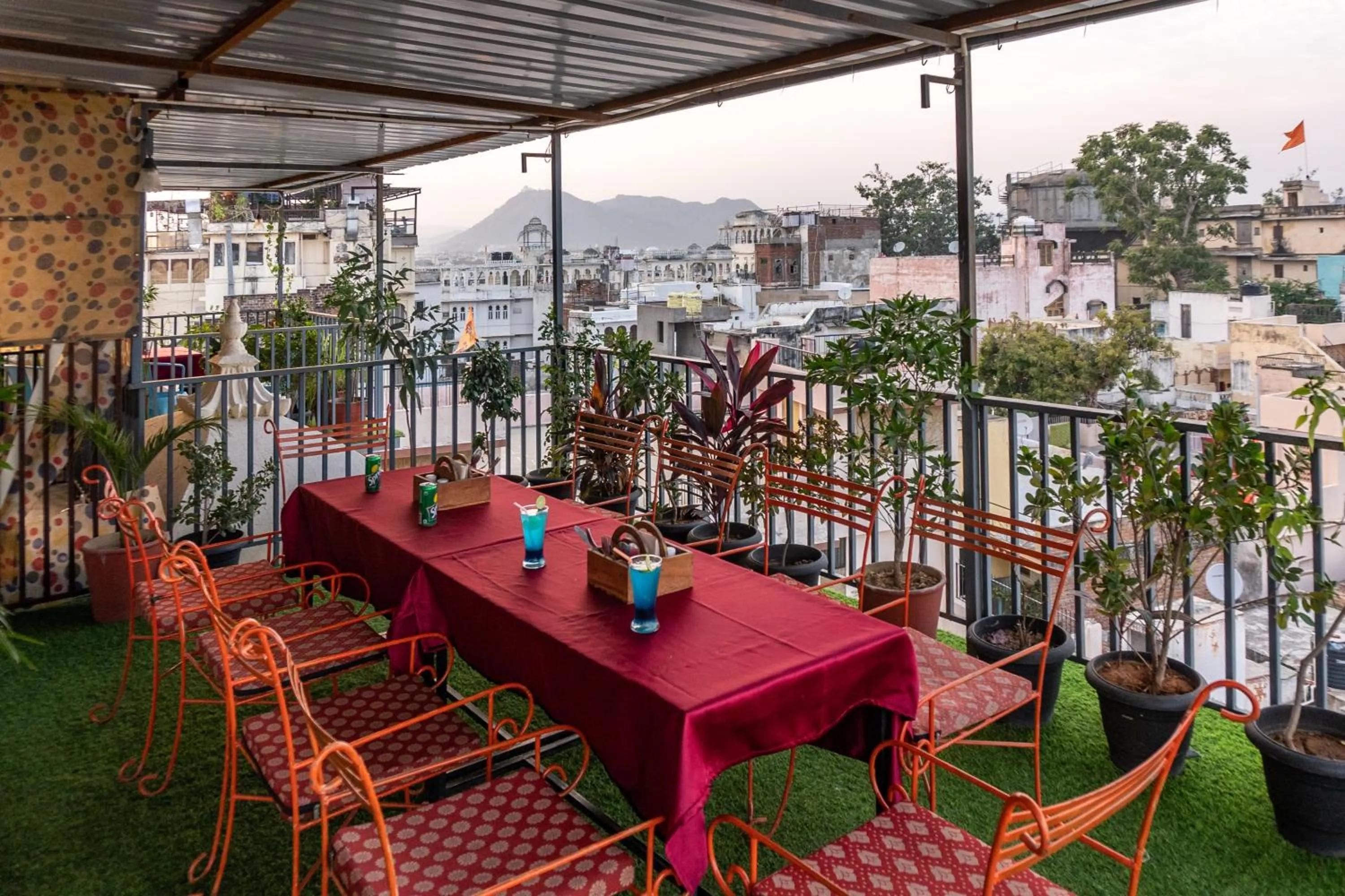 Restaurant/places to eat in Treebo The Fresco Lake Pichola