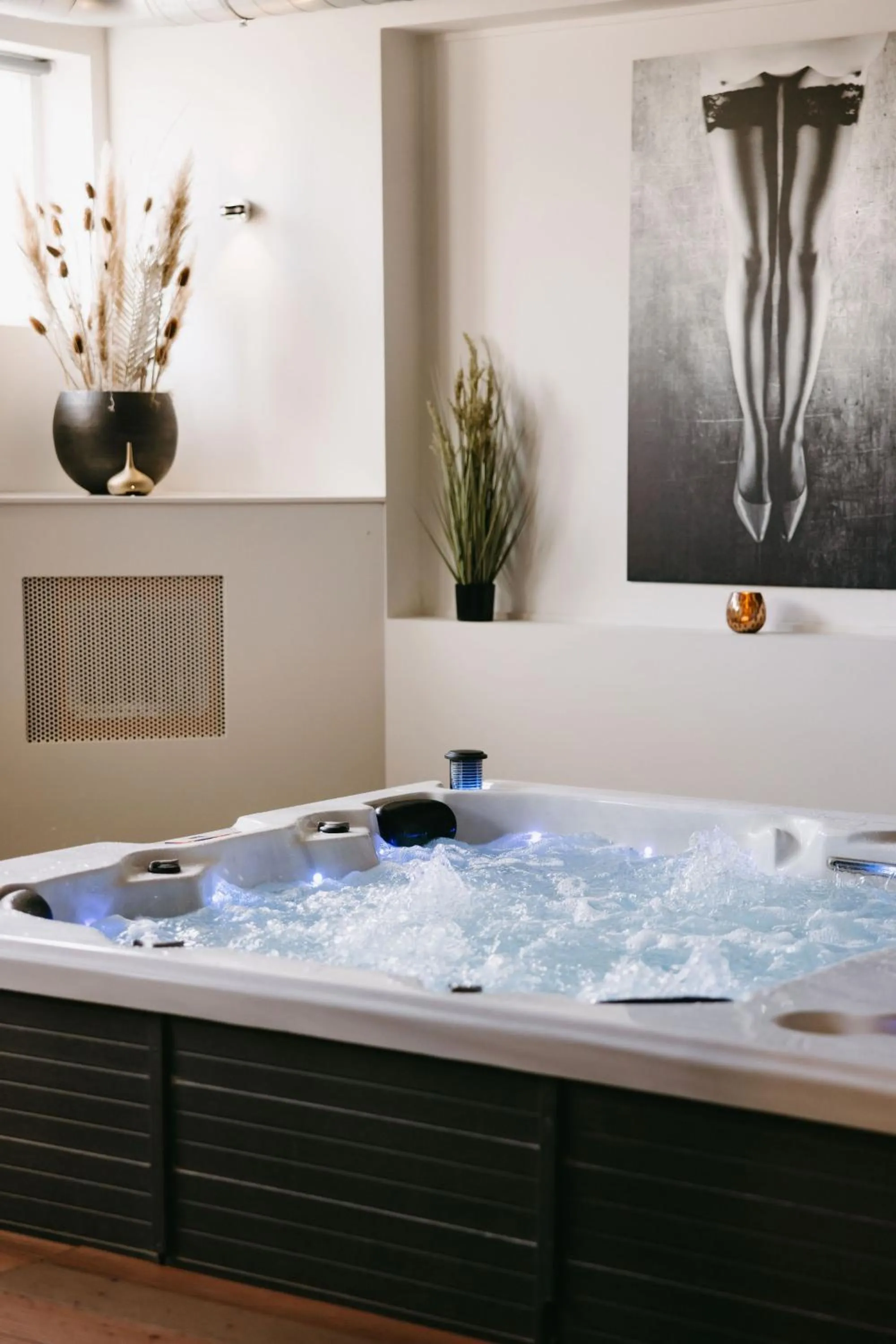 Hot Tub in Maas en Waal Wellness & Suites