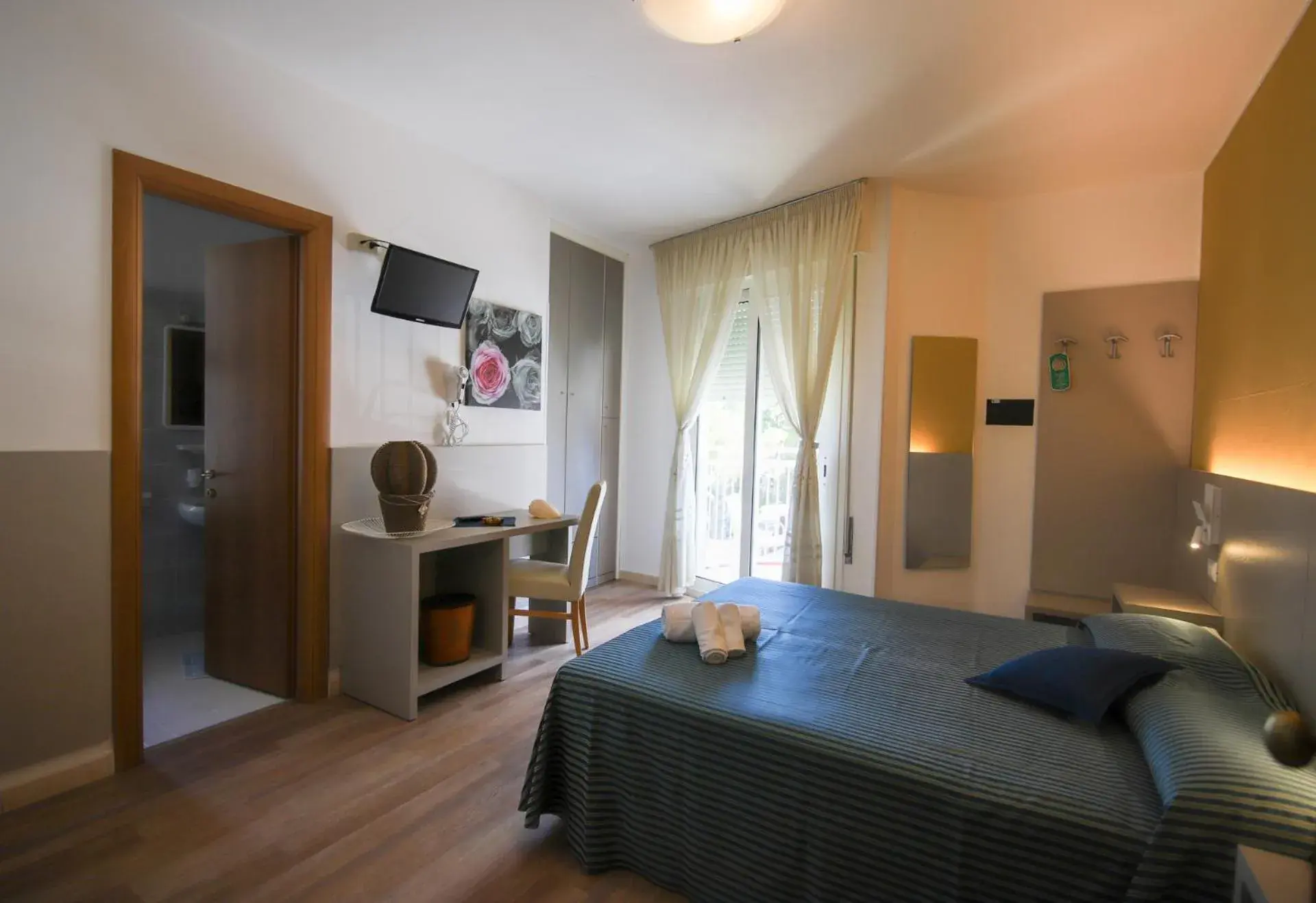 Standard Double Room in Hotel Stockholm Standard Double Room in Hotel Stockholm