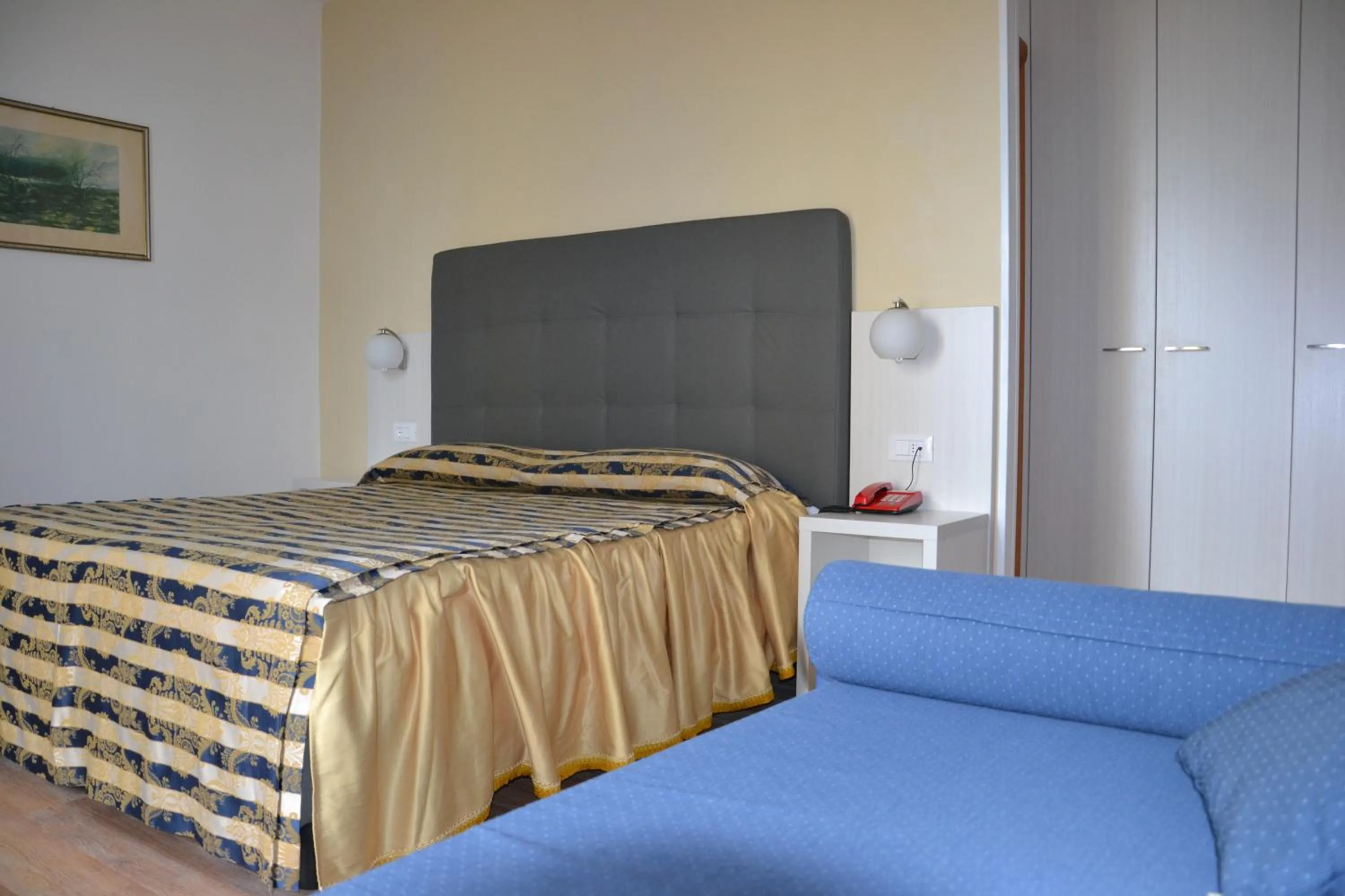 Photo of the whole room, Bed in Hotel Stockholm