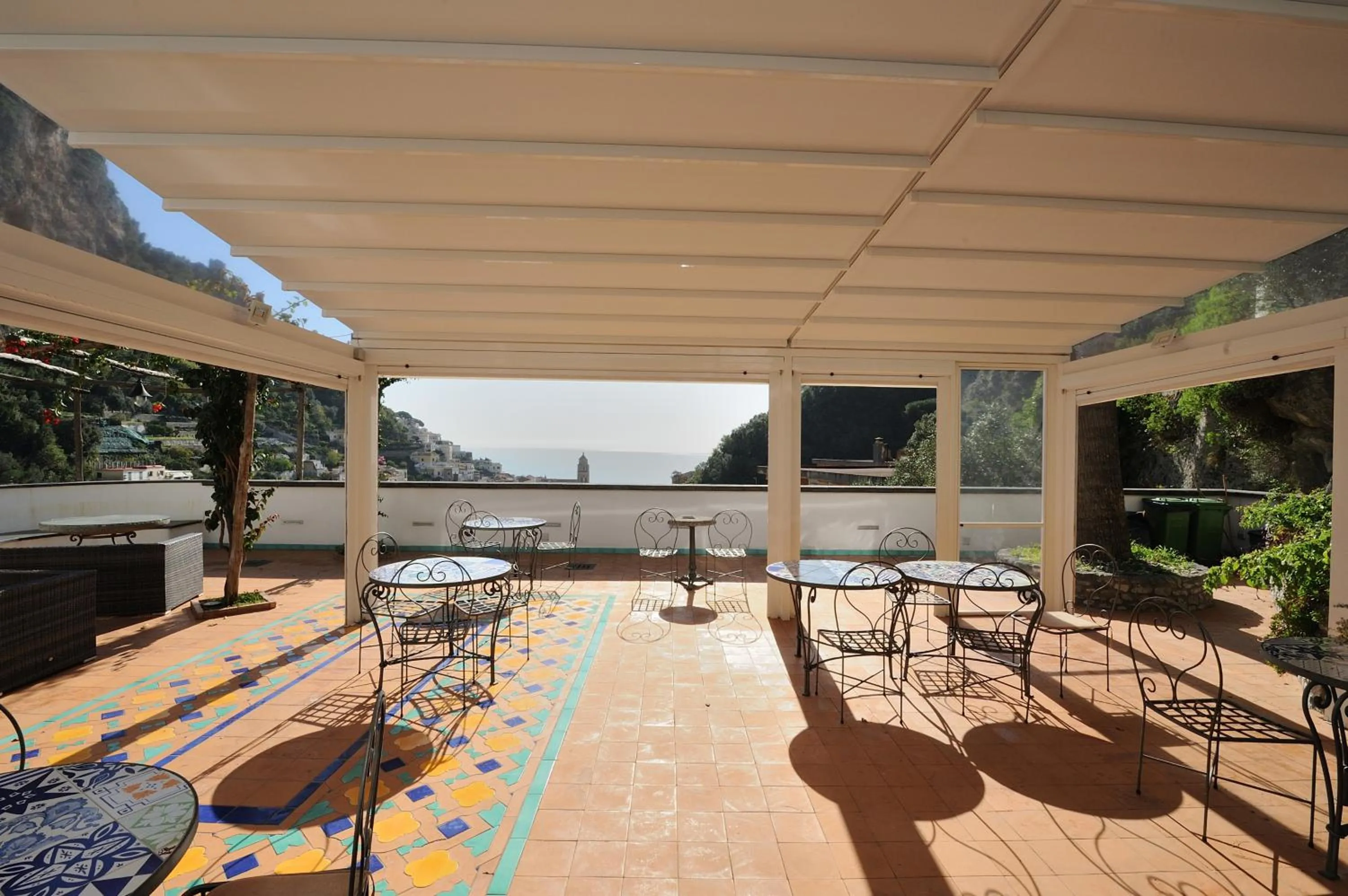 Patio in Hotel Relais Villa Annalara