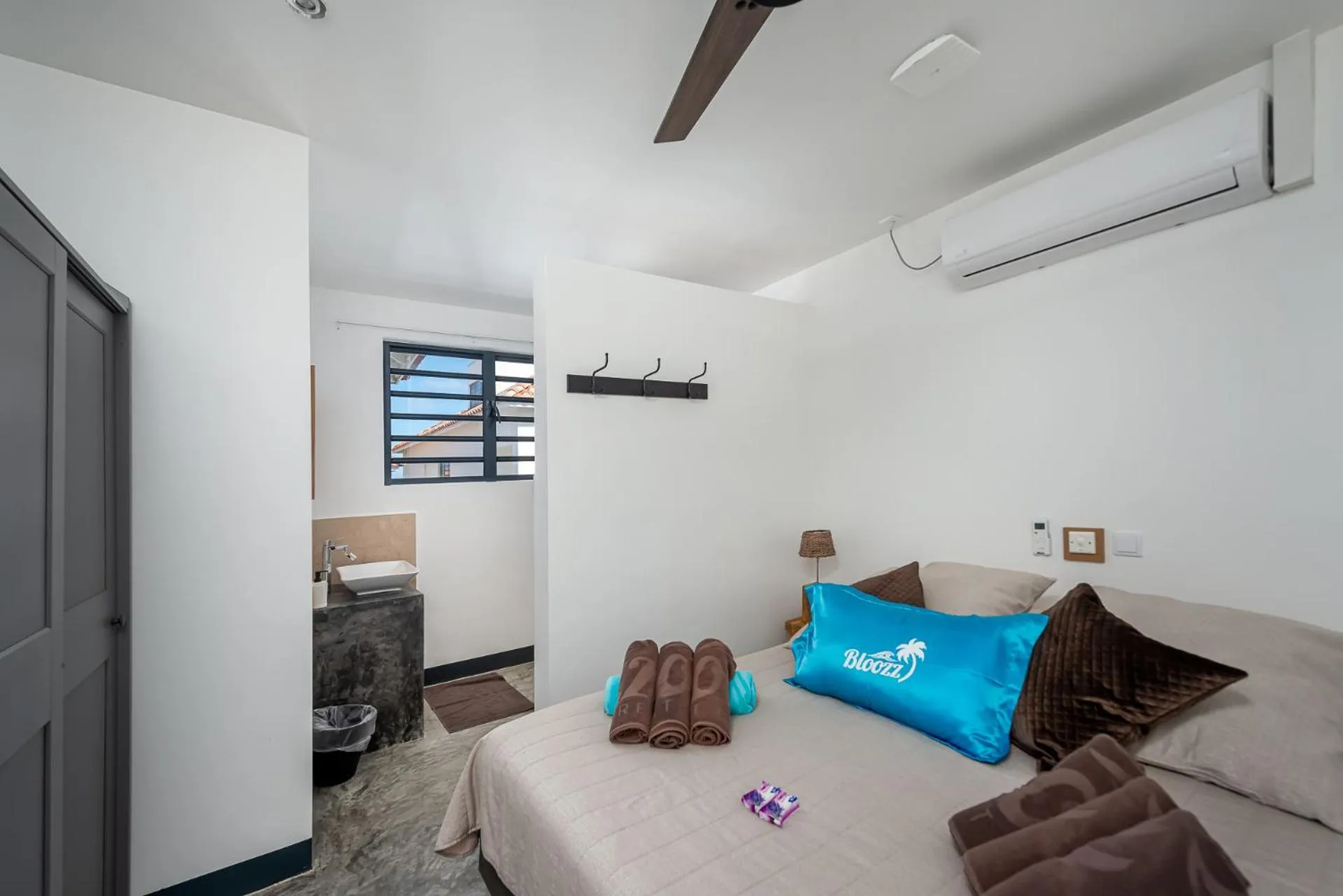 Bedroom, Bed in Bloozz resort Bonaire