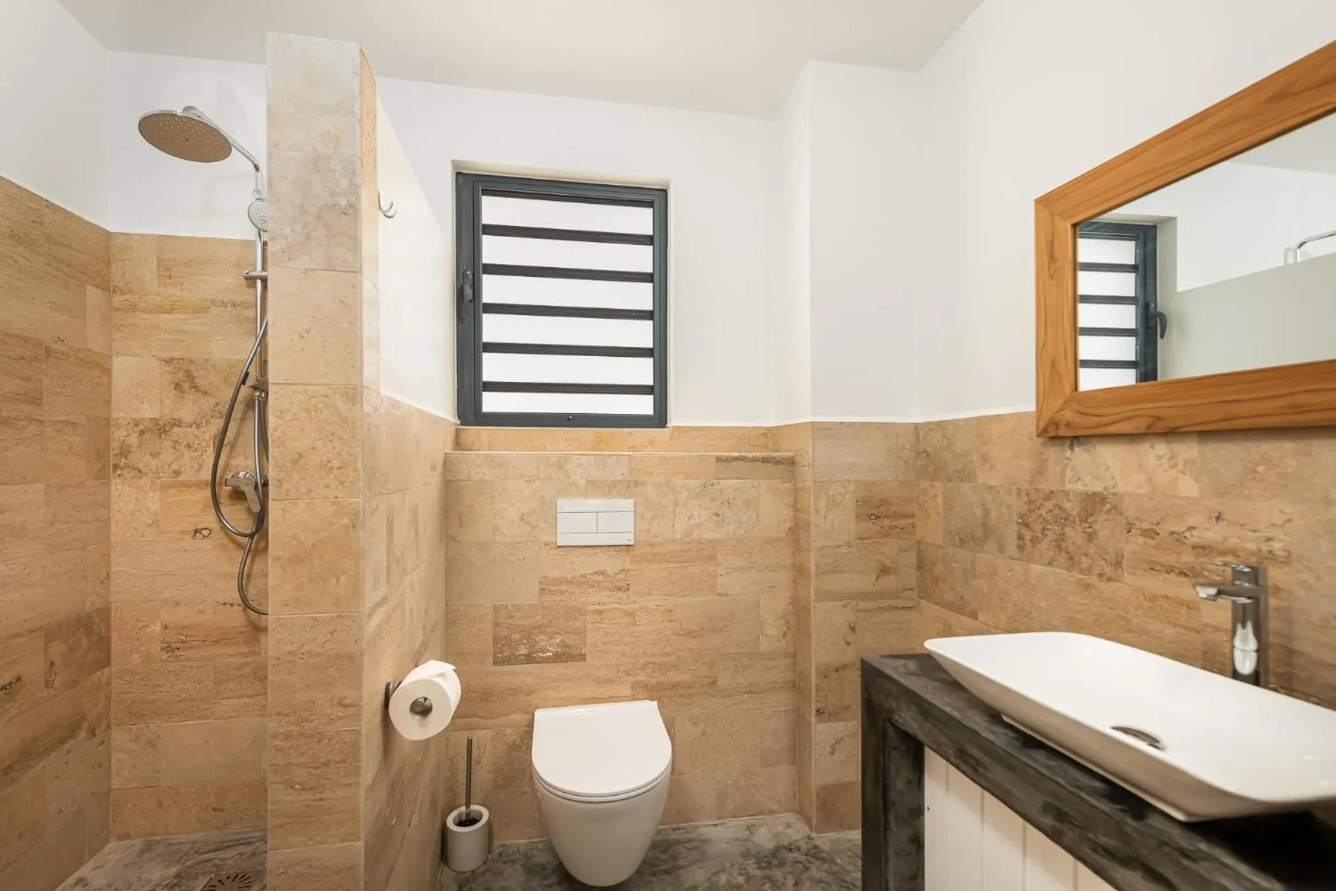 Bathroom in Bloozz resort Bonaire