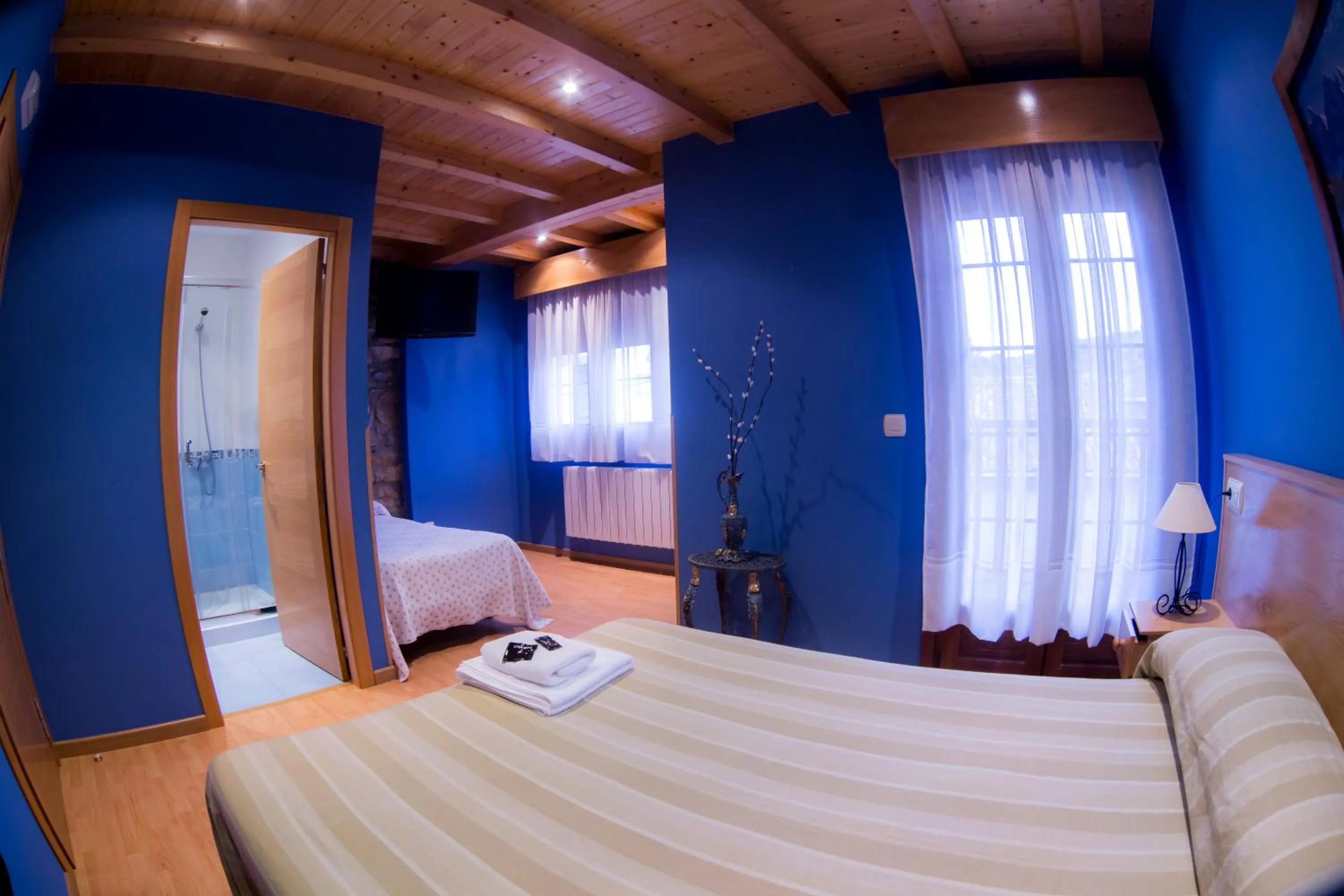 Photo of the whole room, Bed in Hotel el Horreo de Avilés