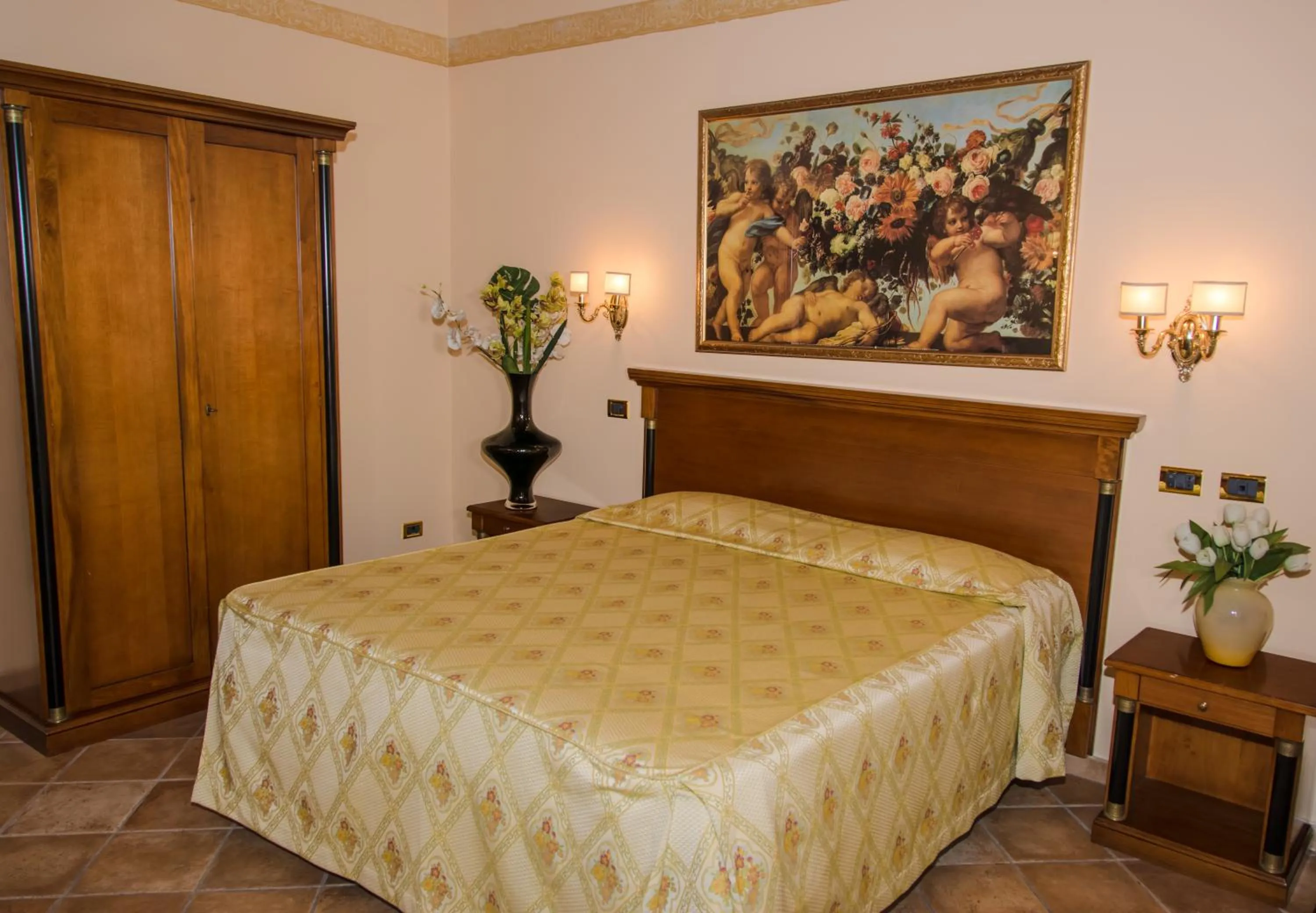 Photo of the whole room, Bed in Hotel Quadrifoglio Roma Eur