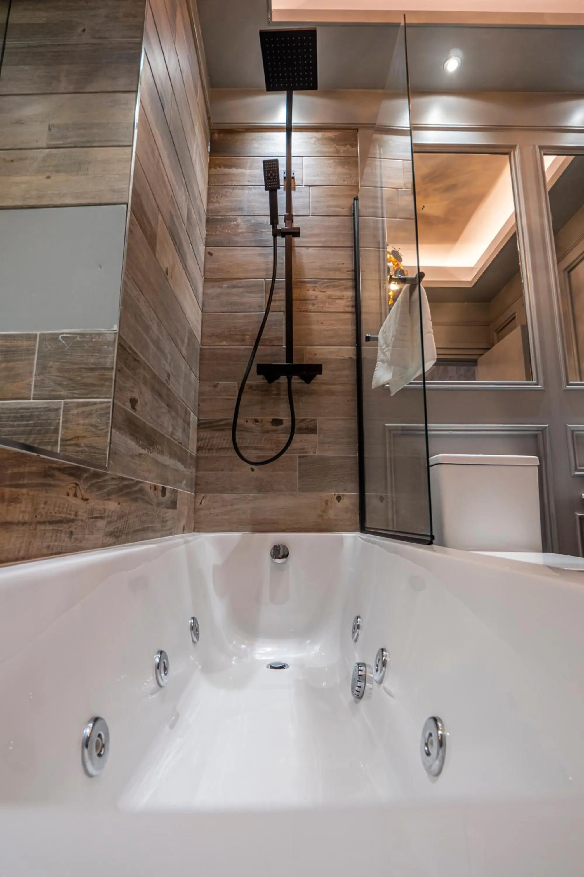 Bathroom in Enterkine Country House Resort