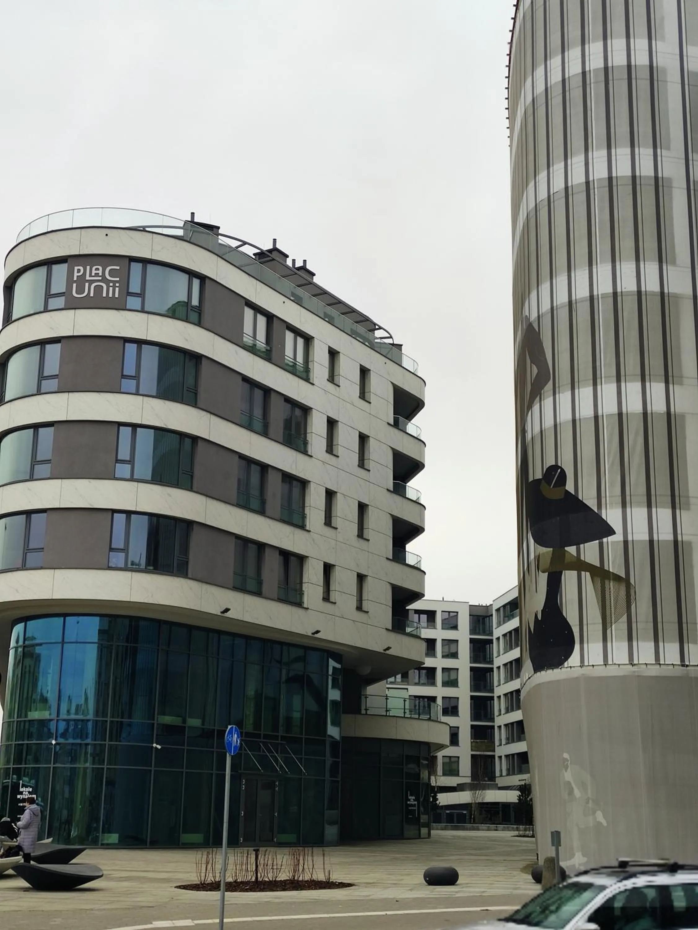 Property building in Sleepy3city Plac Unii