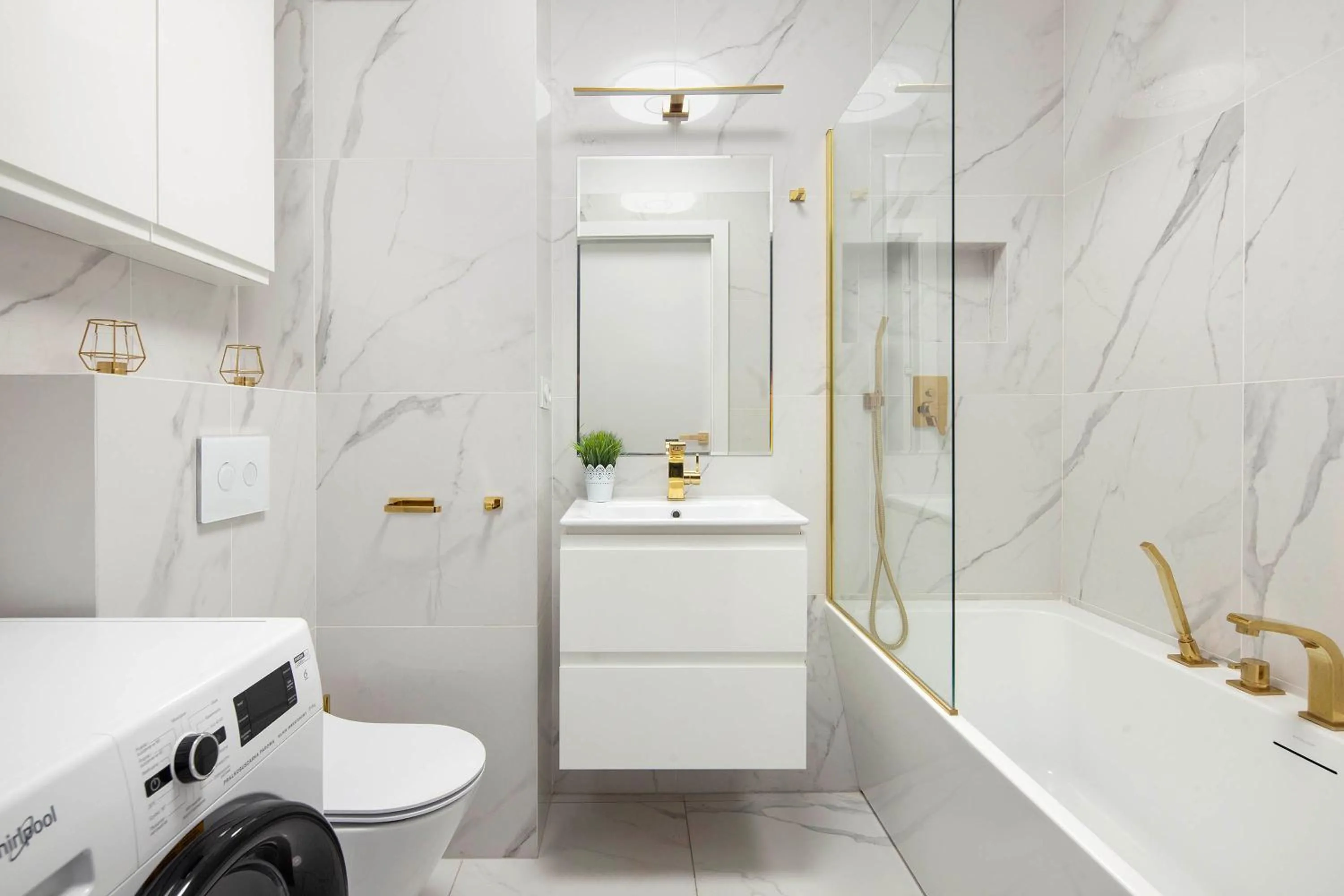 Shower in Sleepy3city Plac Unii