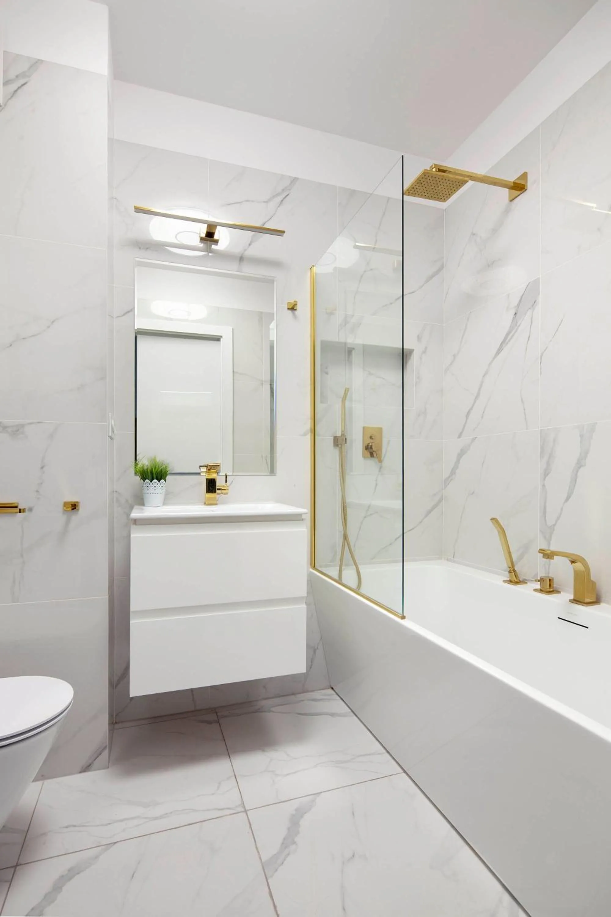Shower in Sleepy3city Plac Unii