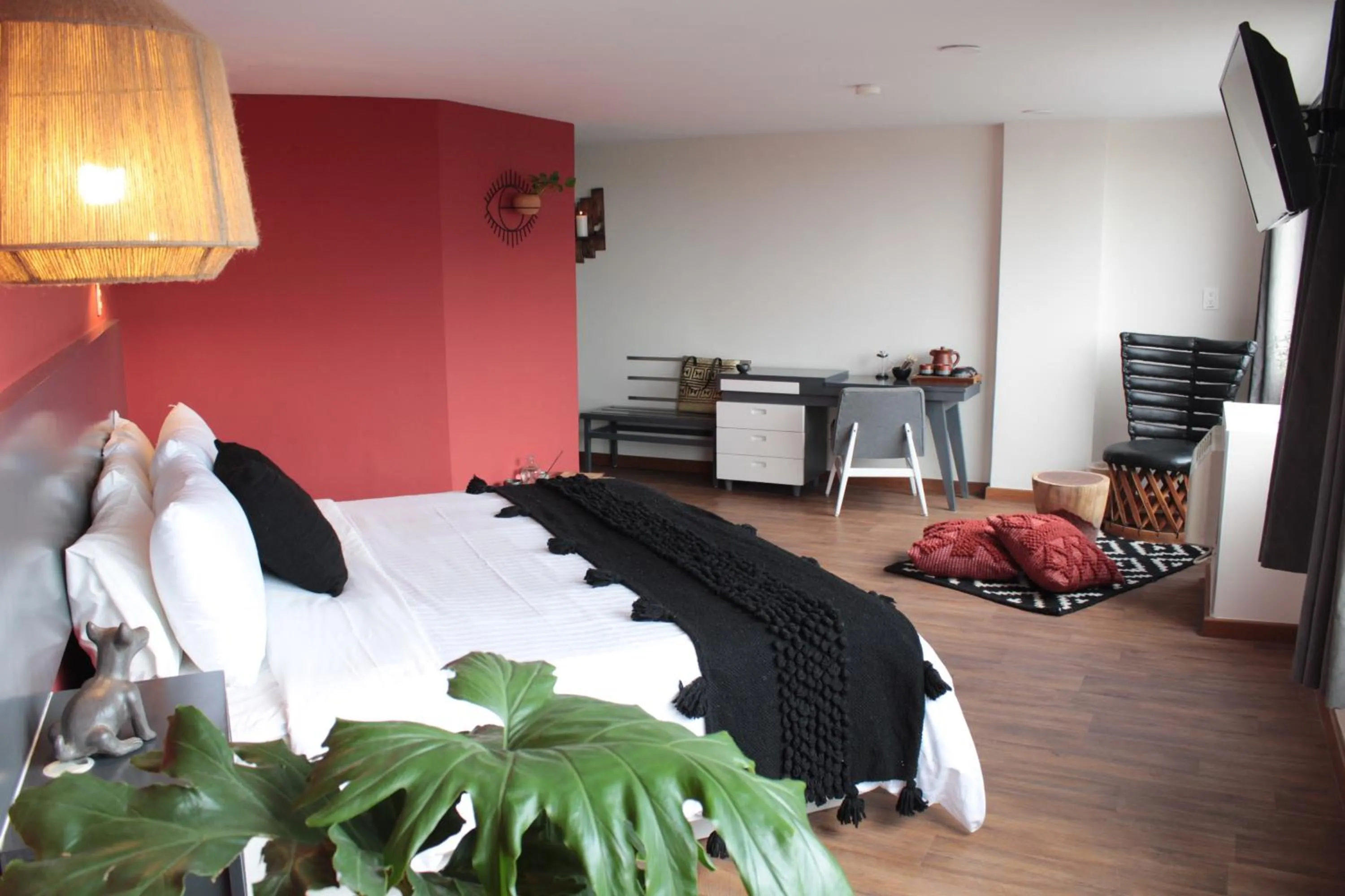 Photo of the whole room, Bed in Hotel B Urban Xaman by Fontán Reforma