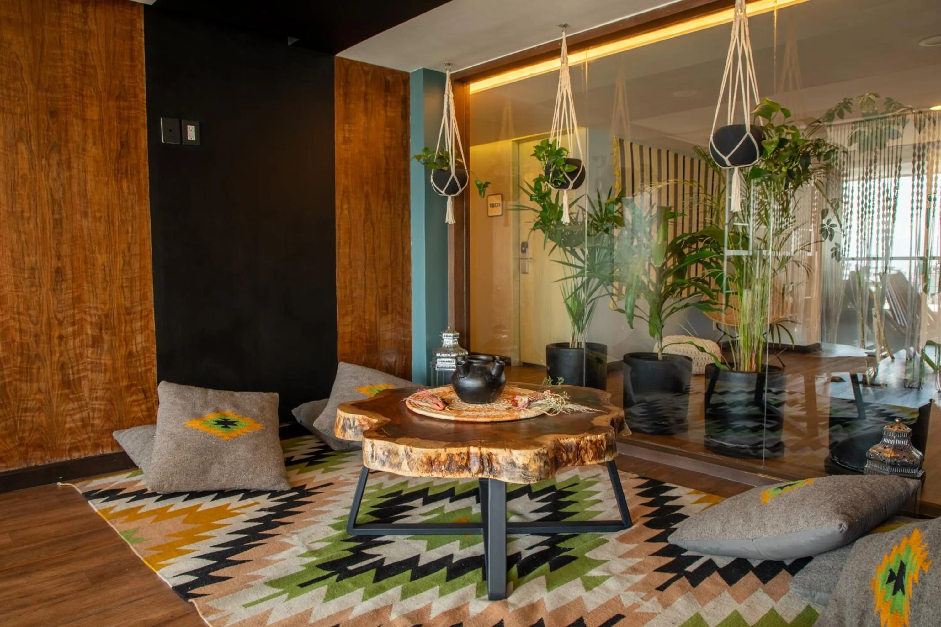 Lobby or reception in Hotel B Urban Xaman by Fontán Reforma