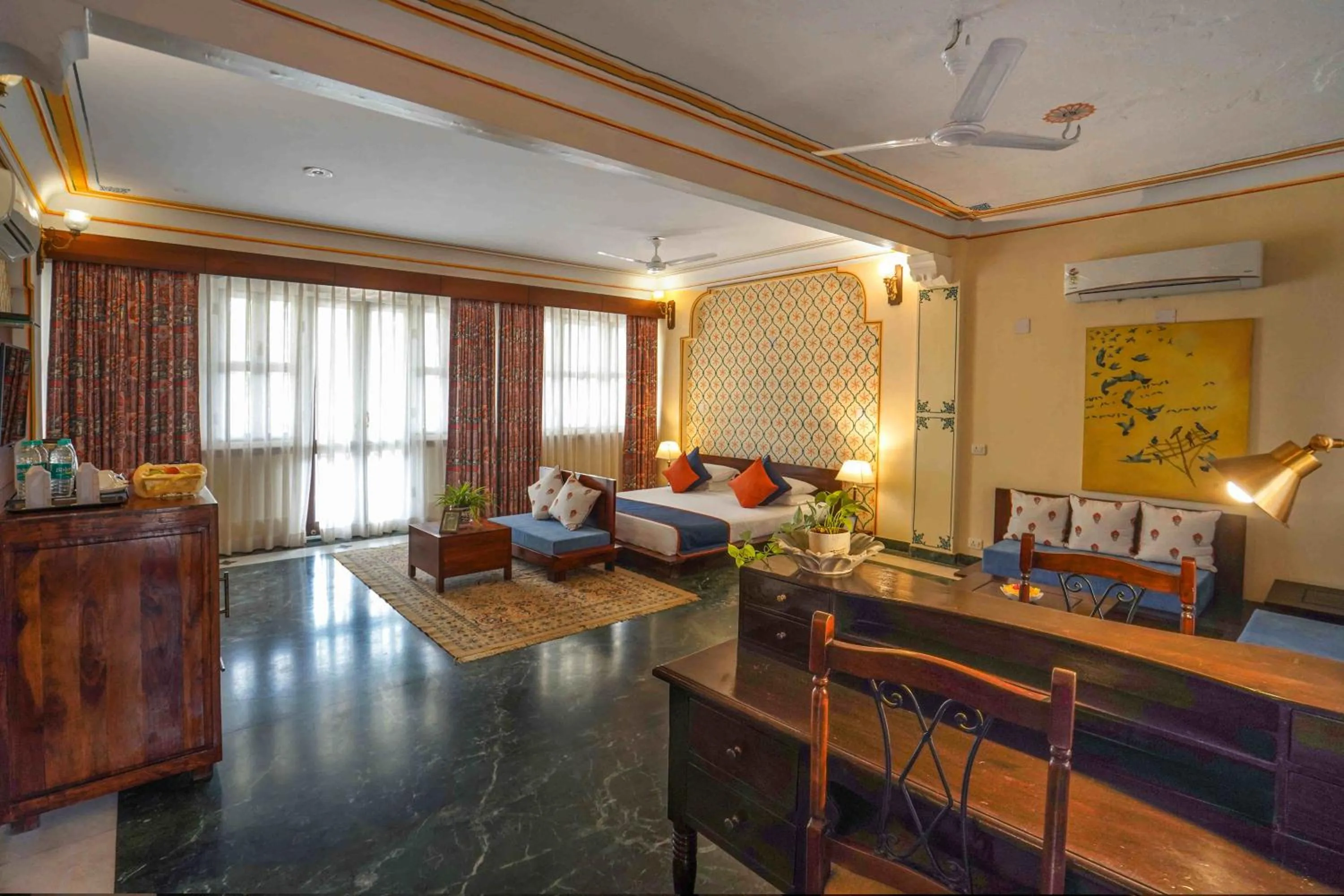 Bedroom in Diggi Palace - A City Center Hidden Heritage Gem