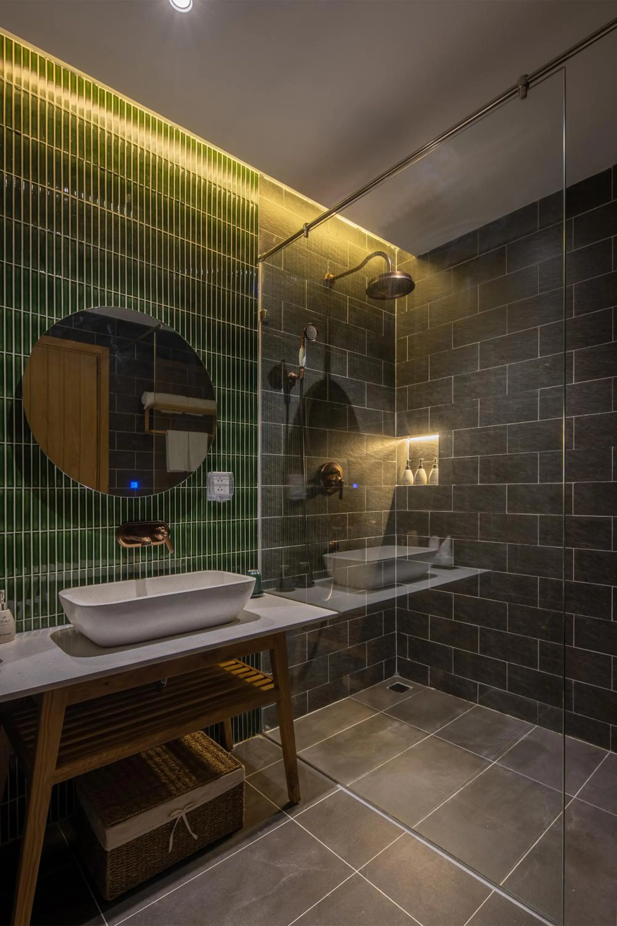 Bathroom in Leaf Beachfront Hotel Da Nang