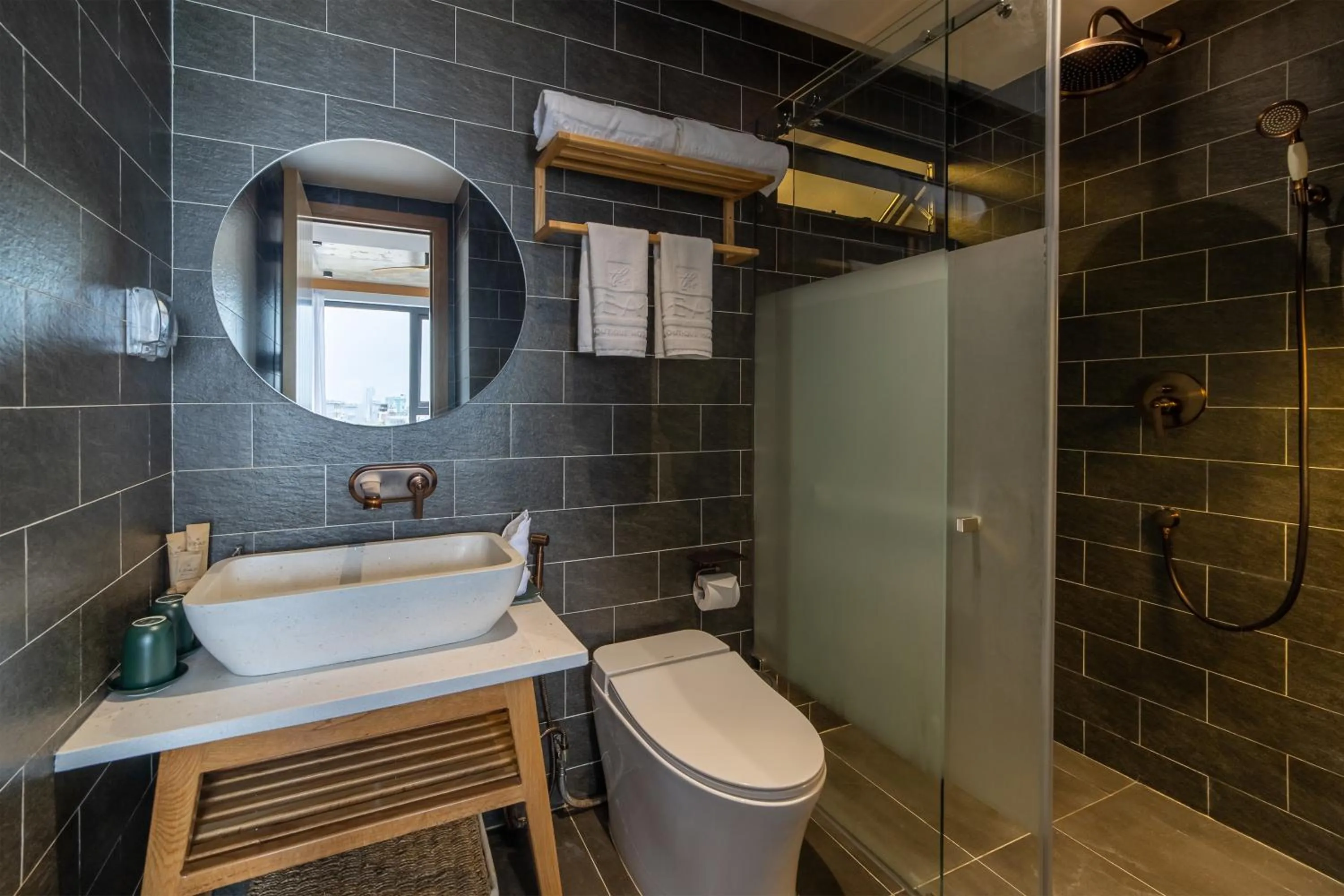 Bathroom in Leaf Beachfront Hotel Da Nang