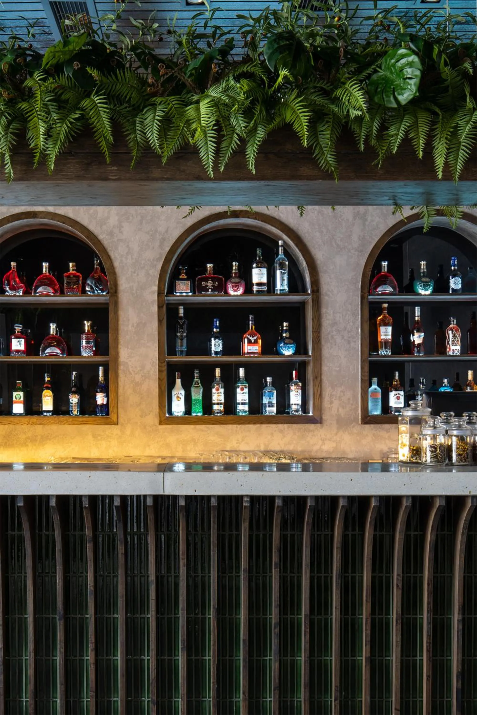 Lounge or bar in Leaf Beachfront Hotel Da Nang